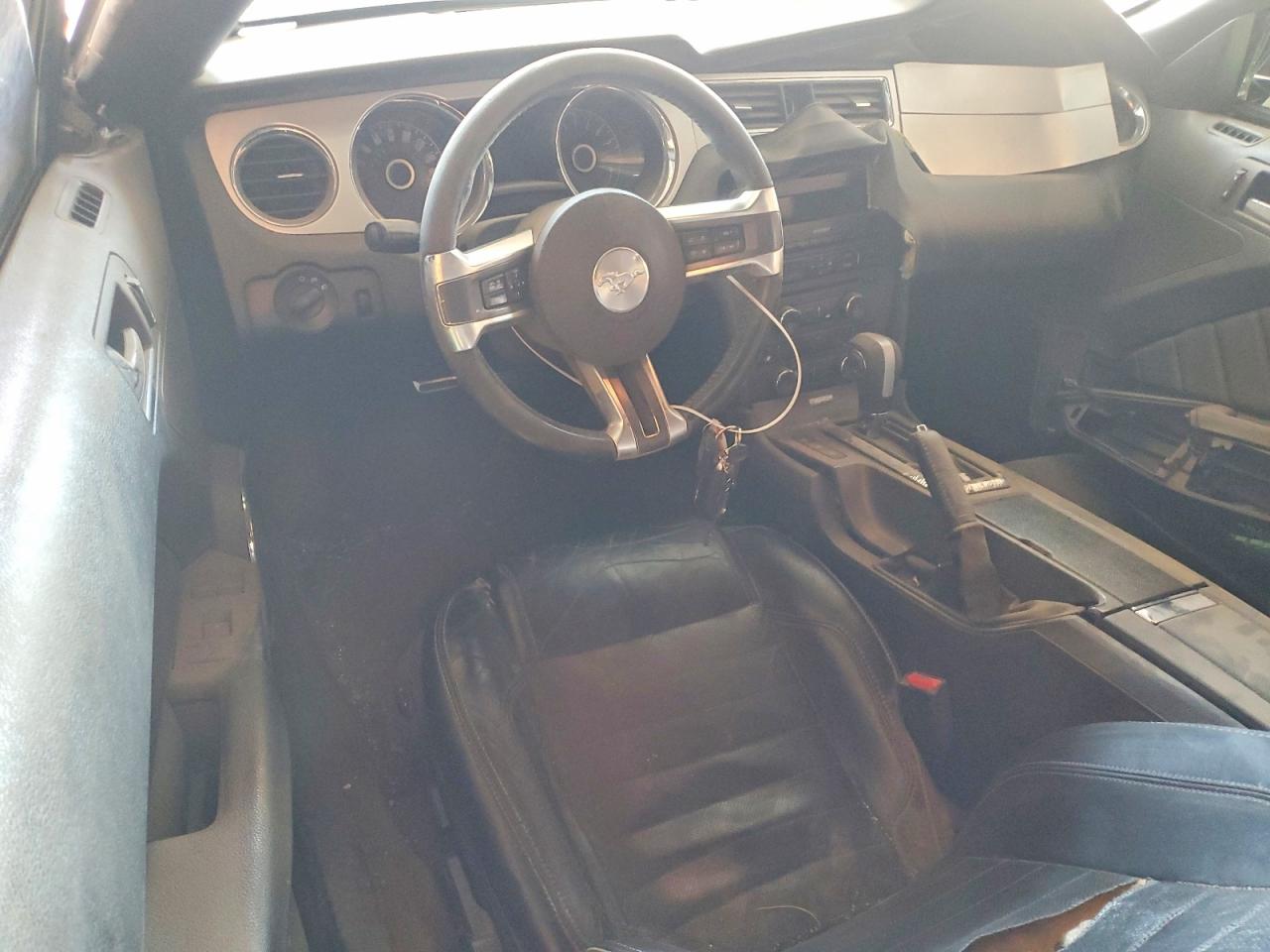 2014 Ford Mustang Зеленый vin: 1ZVBP8EM0E5222463