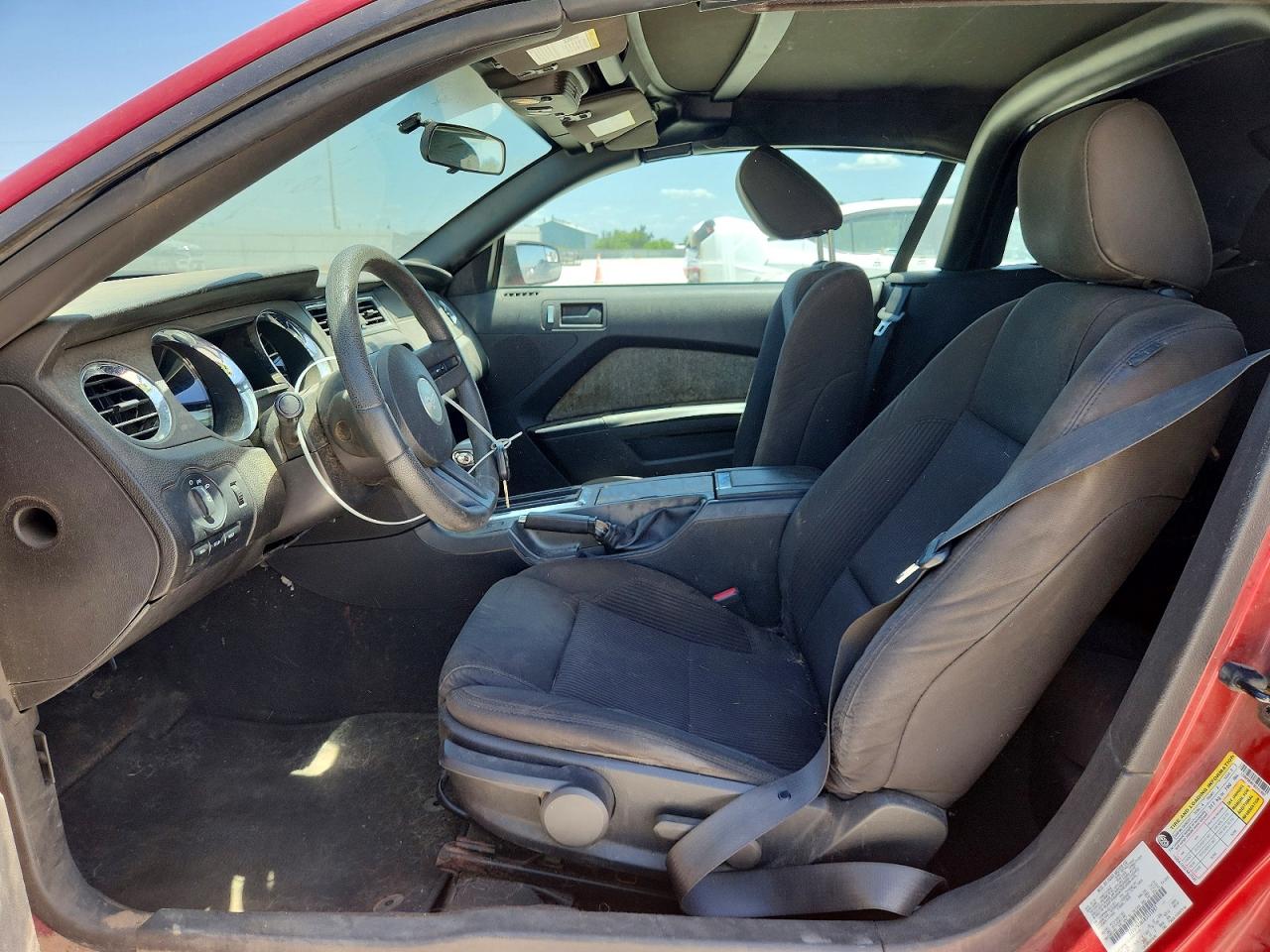 2011 Ford Mustang Red vin: 1ZVBP8EM1B5151897