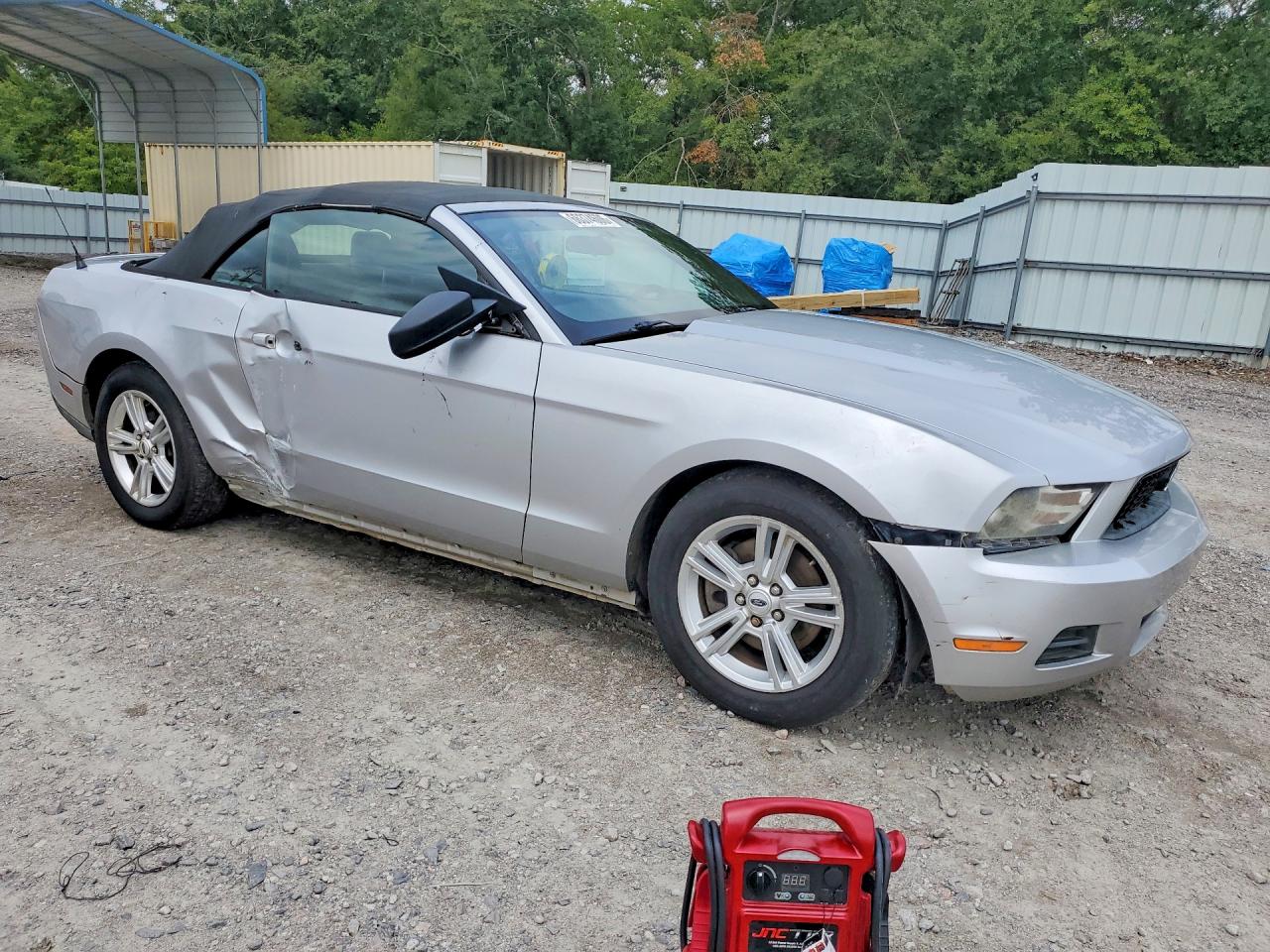 2012 Ford Mustang Серебряный vin: 1ZVBP8EM1C5230777