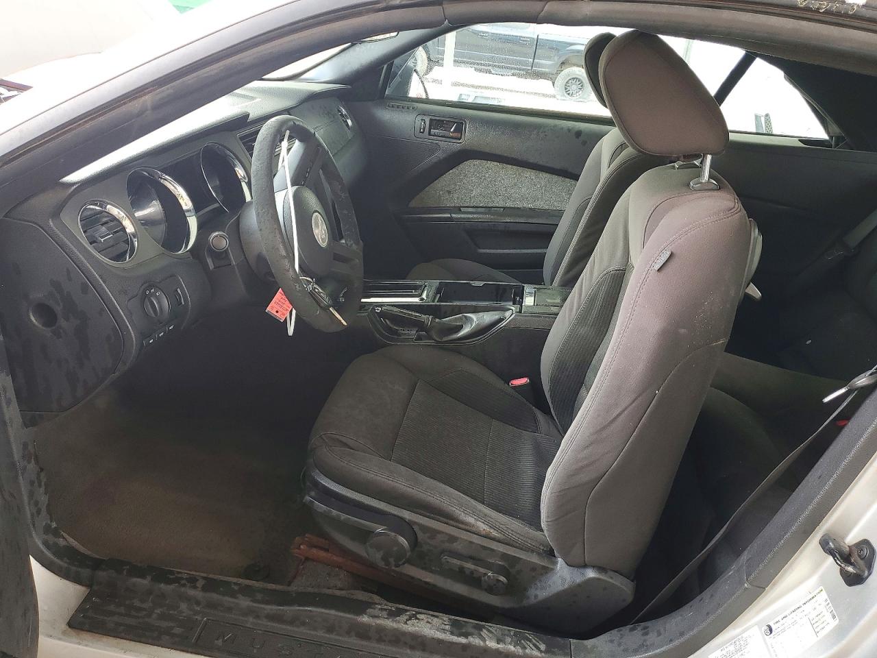 2012 Ford Mustang Серебряный vin: 1ZVBP8EM1C5230777