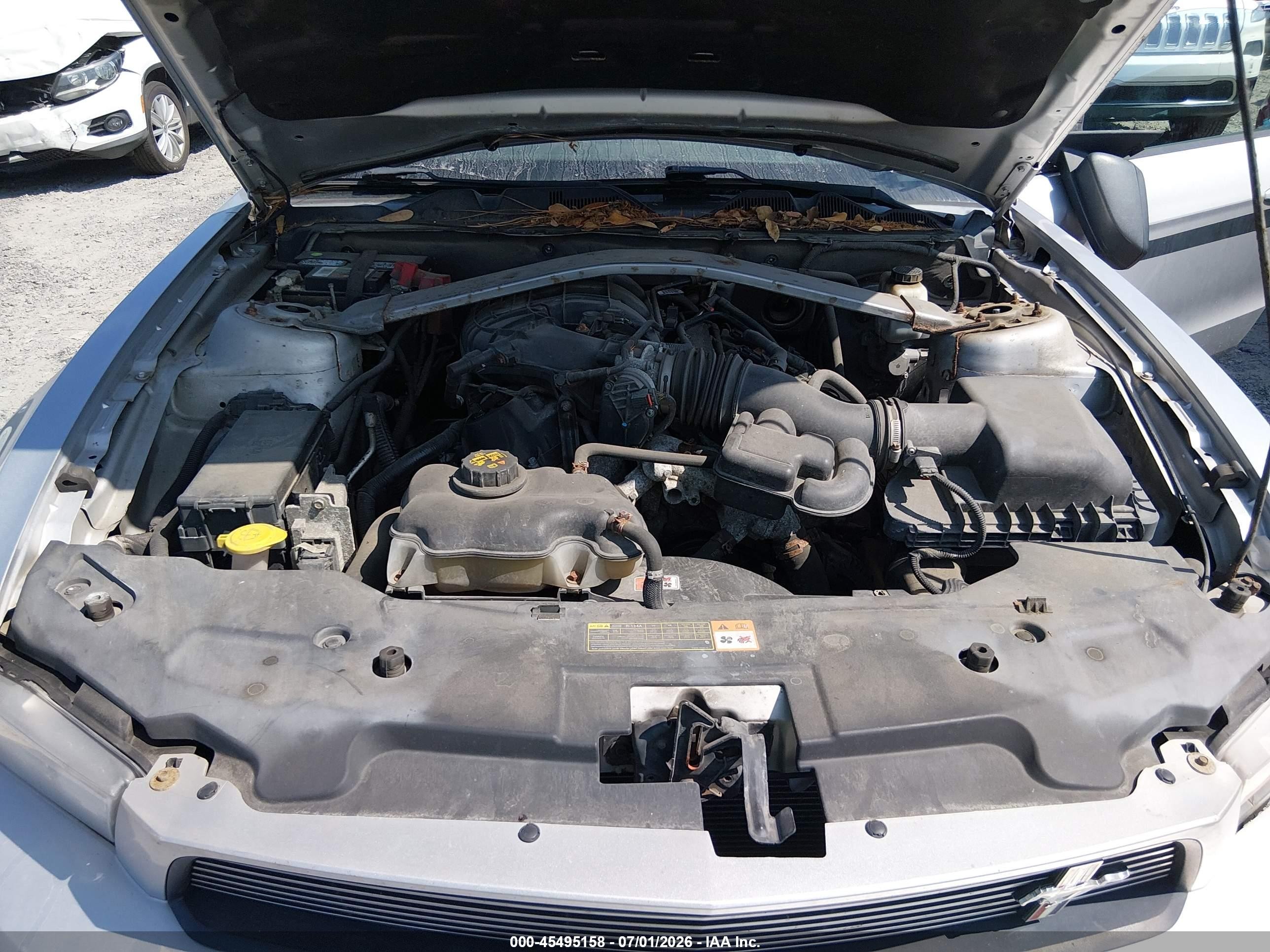 2012 Ford Mustang V6/v6 Premium Silver vin: 1ZVBP8EM1C5244193