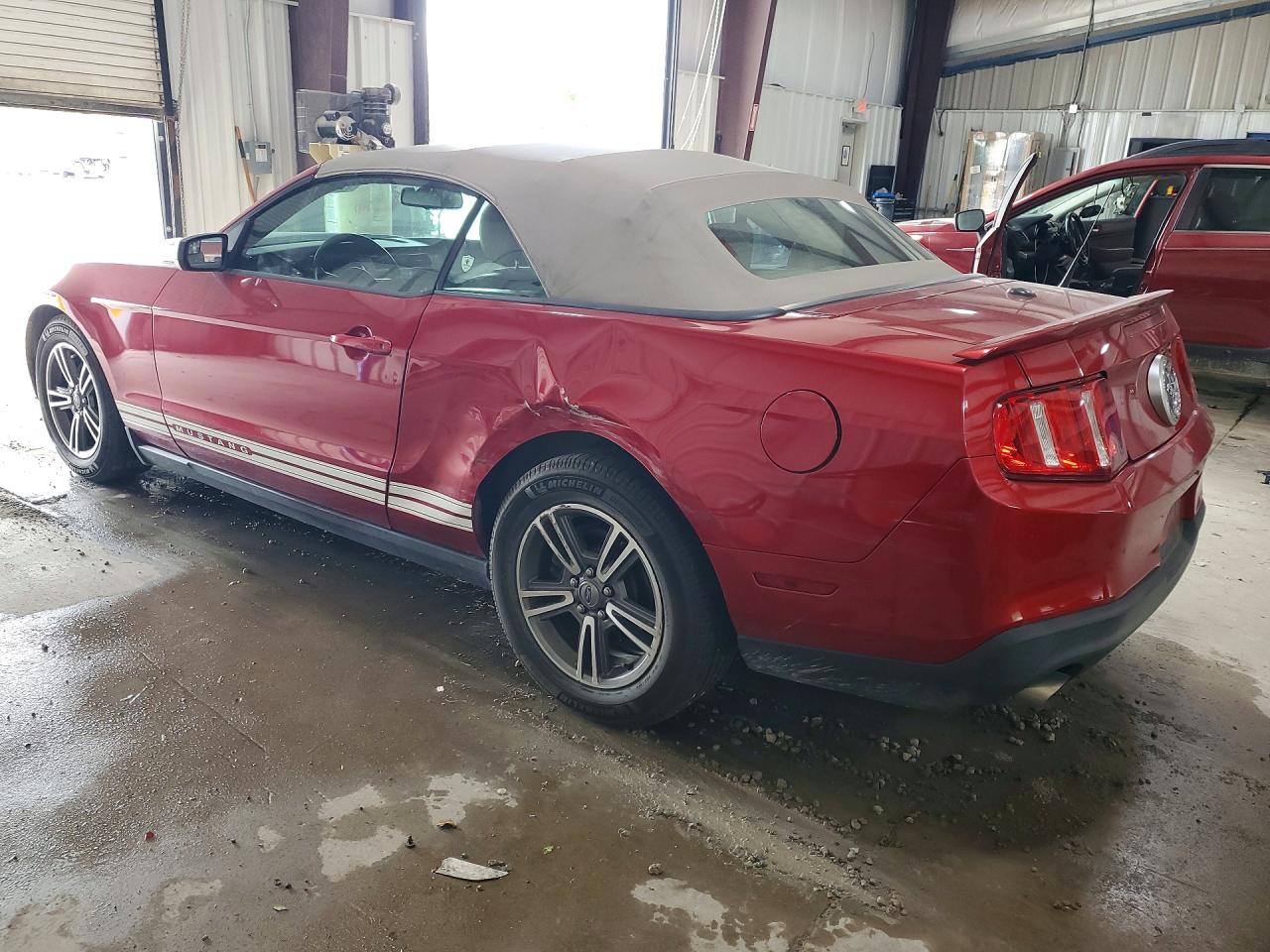 2012 Ford Mustang Red vin: 1ZVBP8EM1C5286377