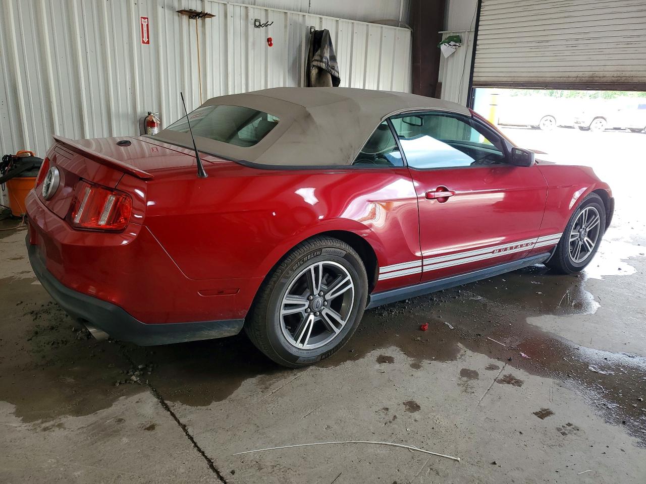 2012 Ford Mustang Red vin: 1ZVBP8EM1C5286377