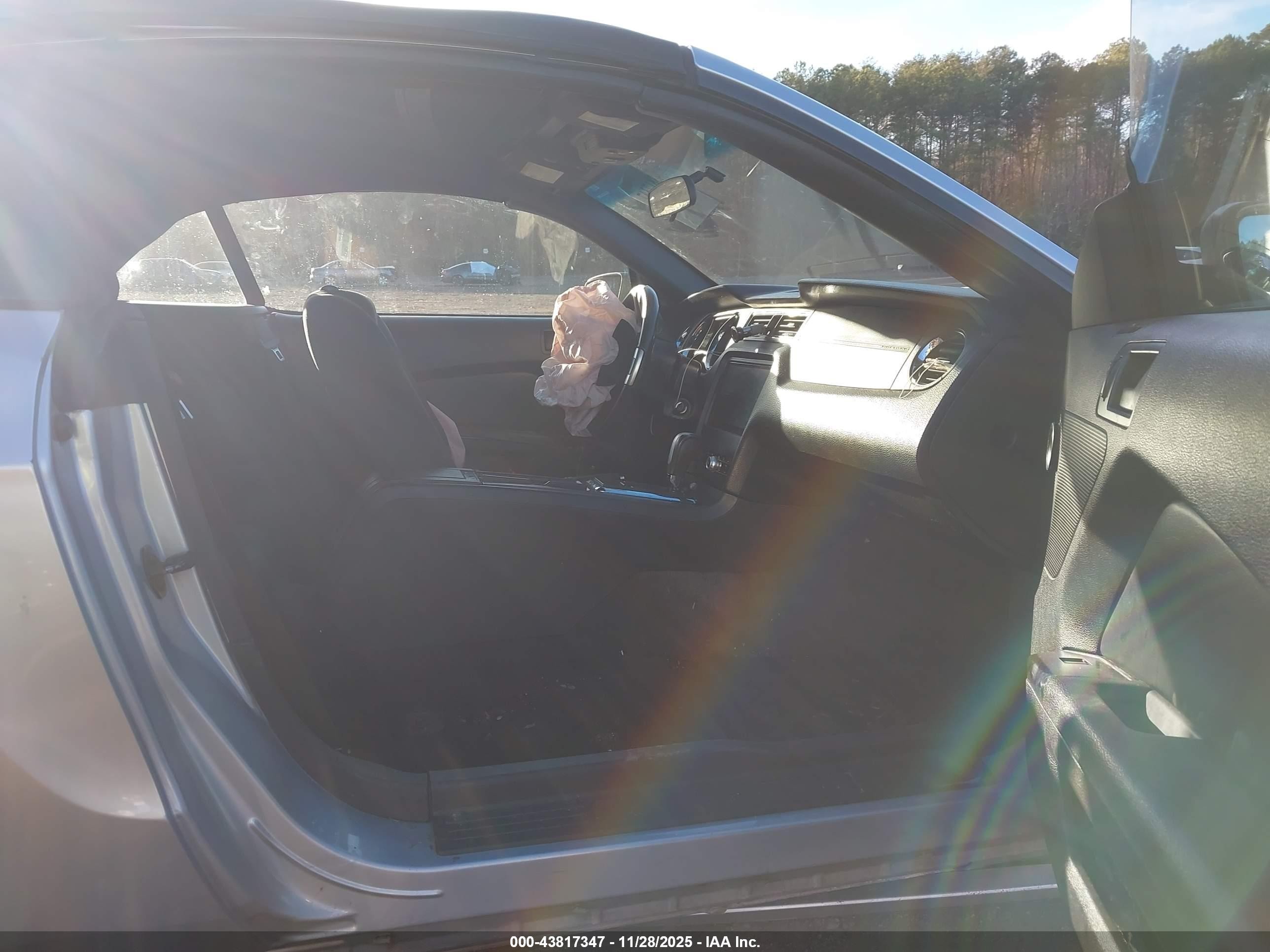 2014 Ford Mustang V6 Silver vin: 1ZVBP8EM1E5205848