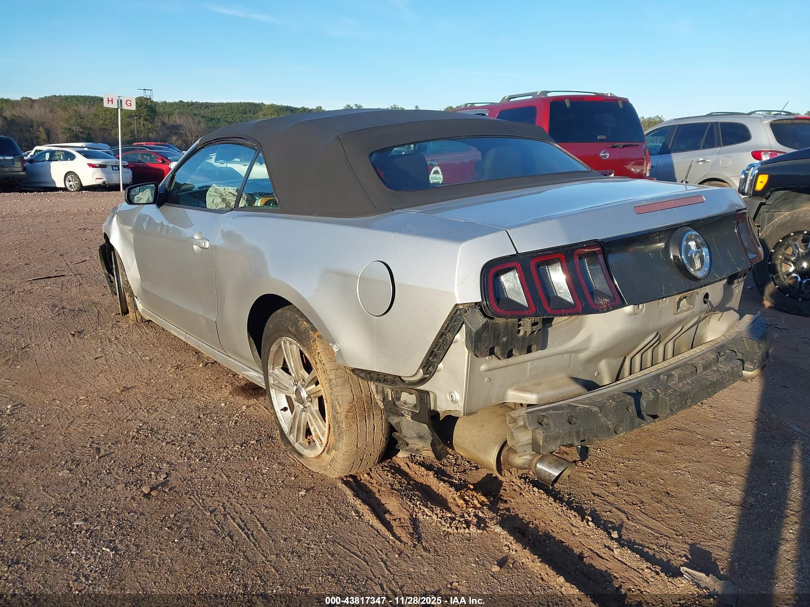 2014 Ford Mustang V6 Silver vin: 1ZVBP8EM1E5205848