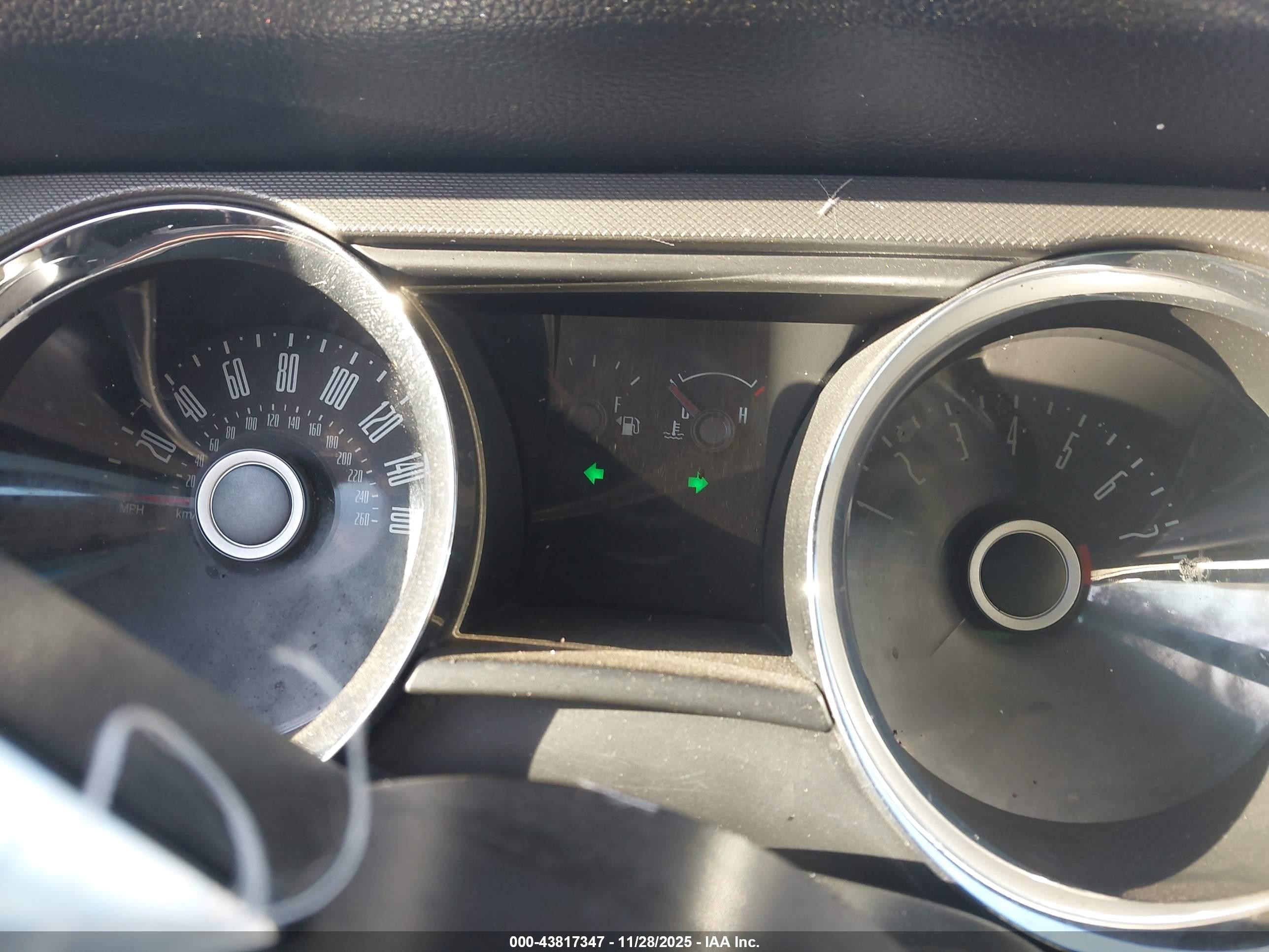 2014 Ford Mustang V6 Silver vin: 1ZVBP8EM1E5205848