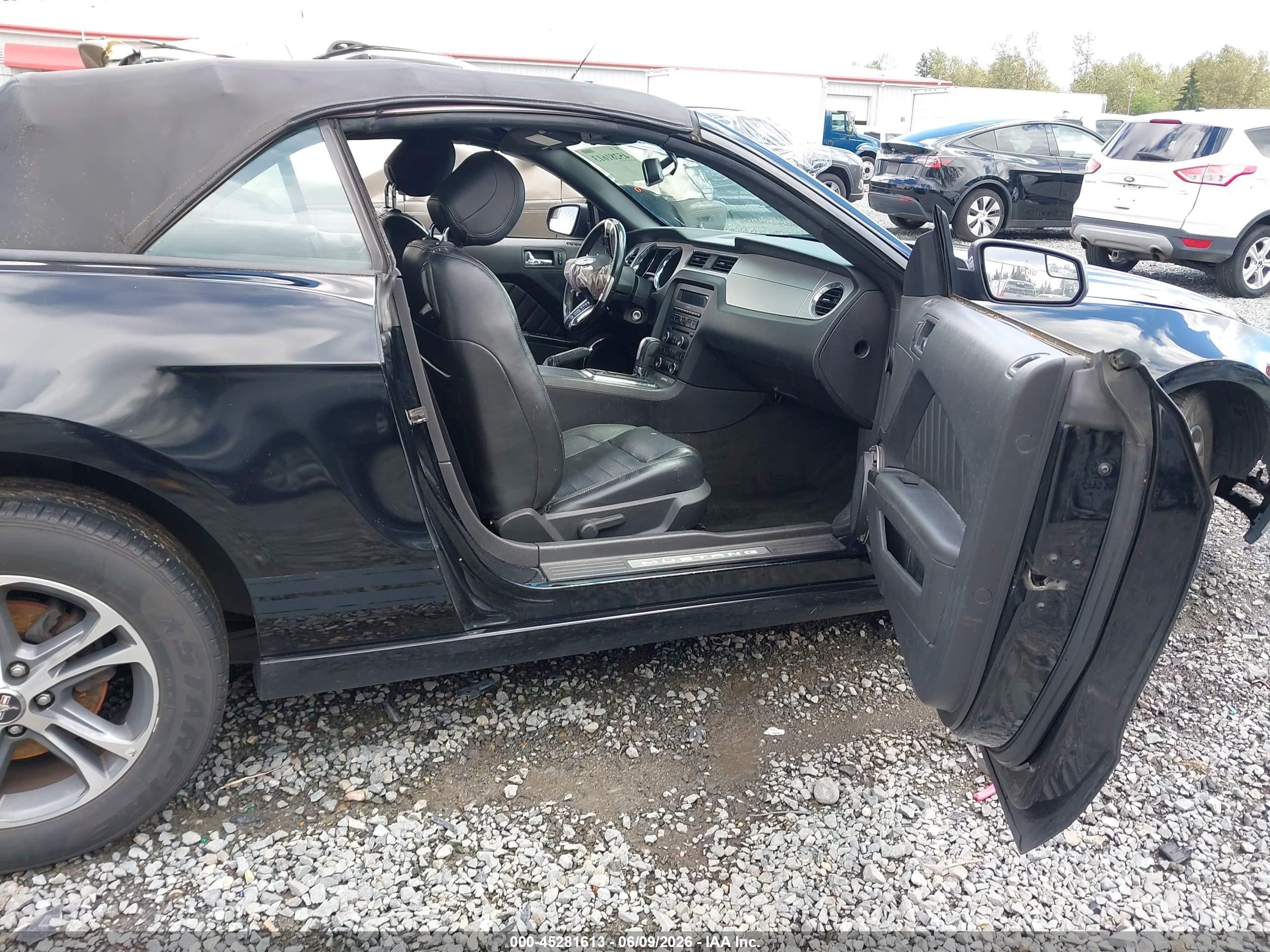 2014 Ford Mustang V6 Premium Black vin: 1ZVBP8EM1E5265144