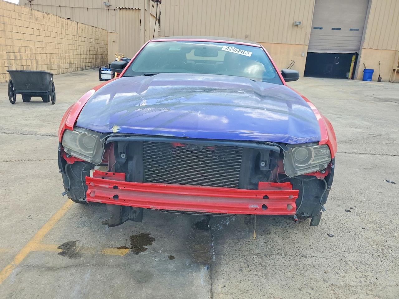 2014 Ford Mustang Red vin: 1ZVBP8EM1E5311376