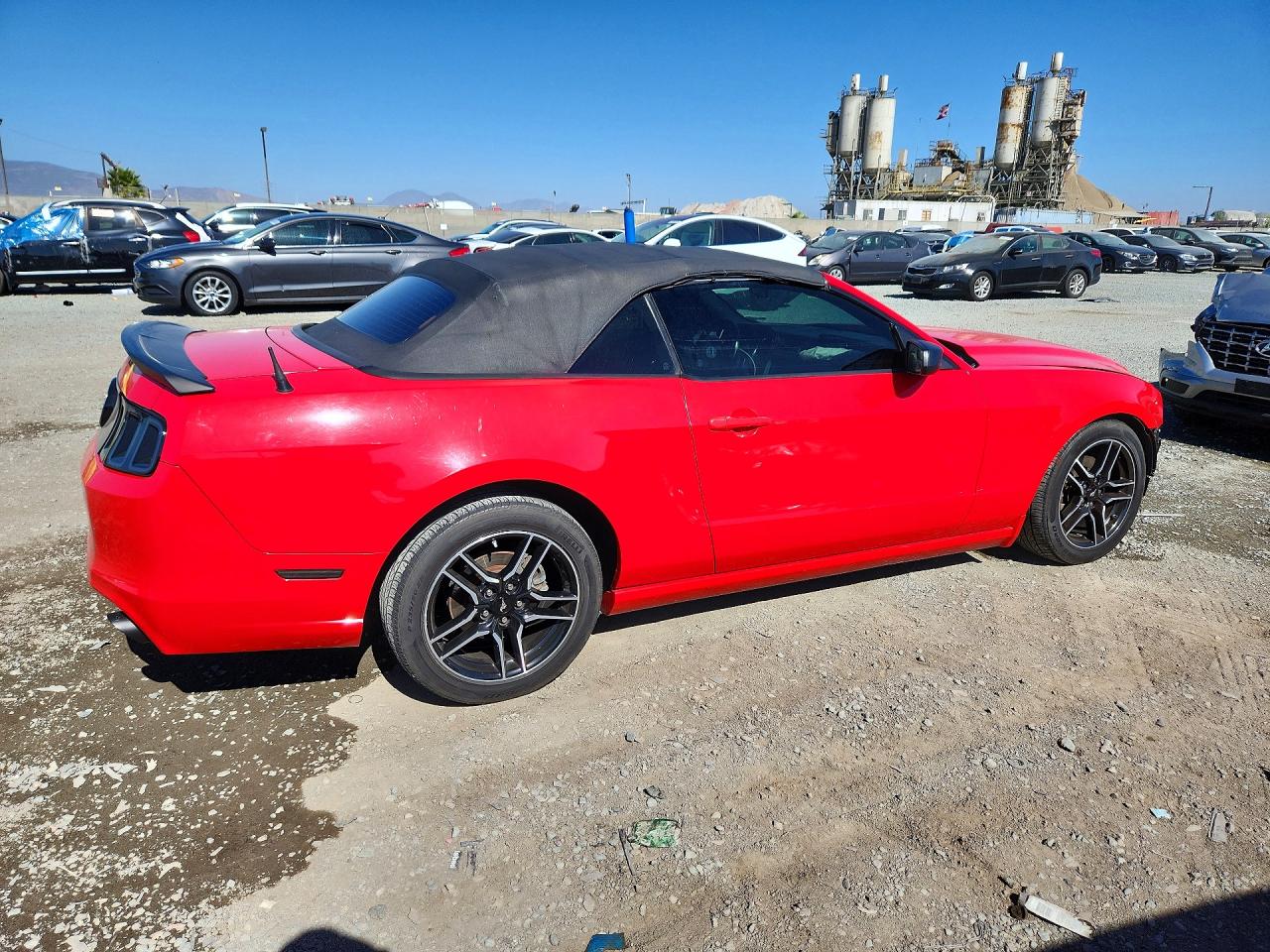 2014 Ford Mustang Red vin: 1ZVBP8EM1E5328663