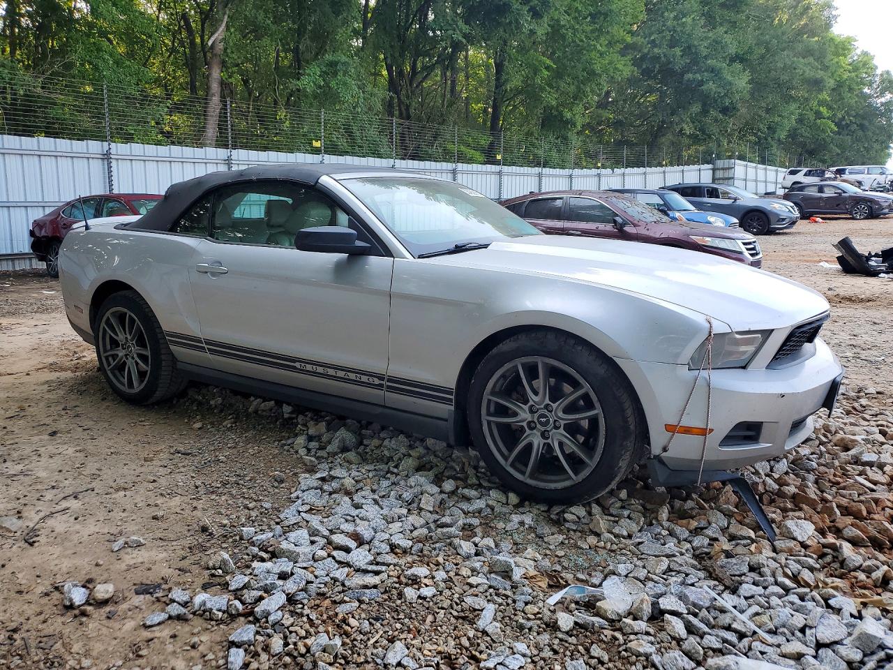 2011 Ford Mustang Silver vin: 1ZVBP8EM2B5115393