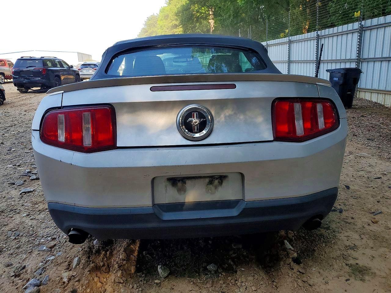 2011 Ford Mustang Silver vin: 1ZVBP8EM2B5115393