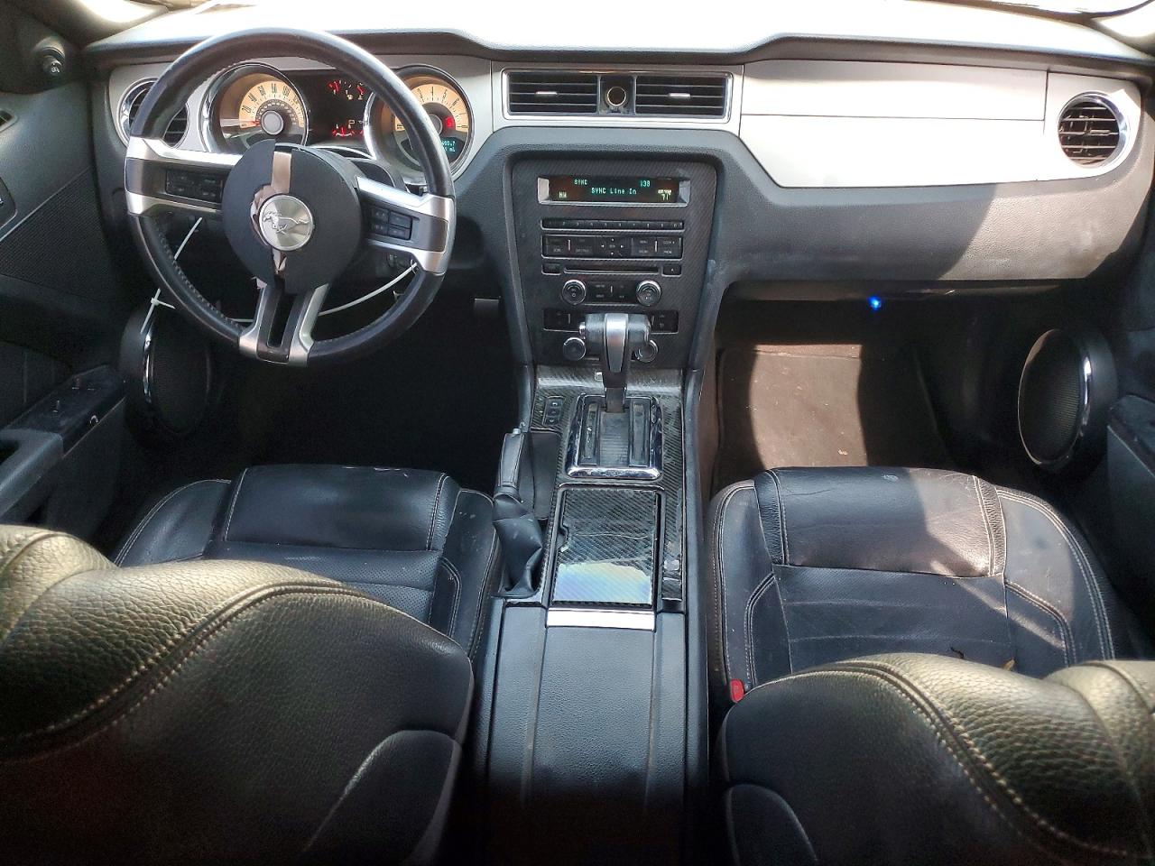 2011 Ford Mustang White vin: 1ZVBP8EM2B5159040