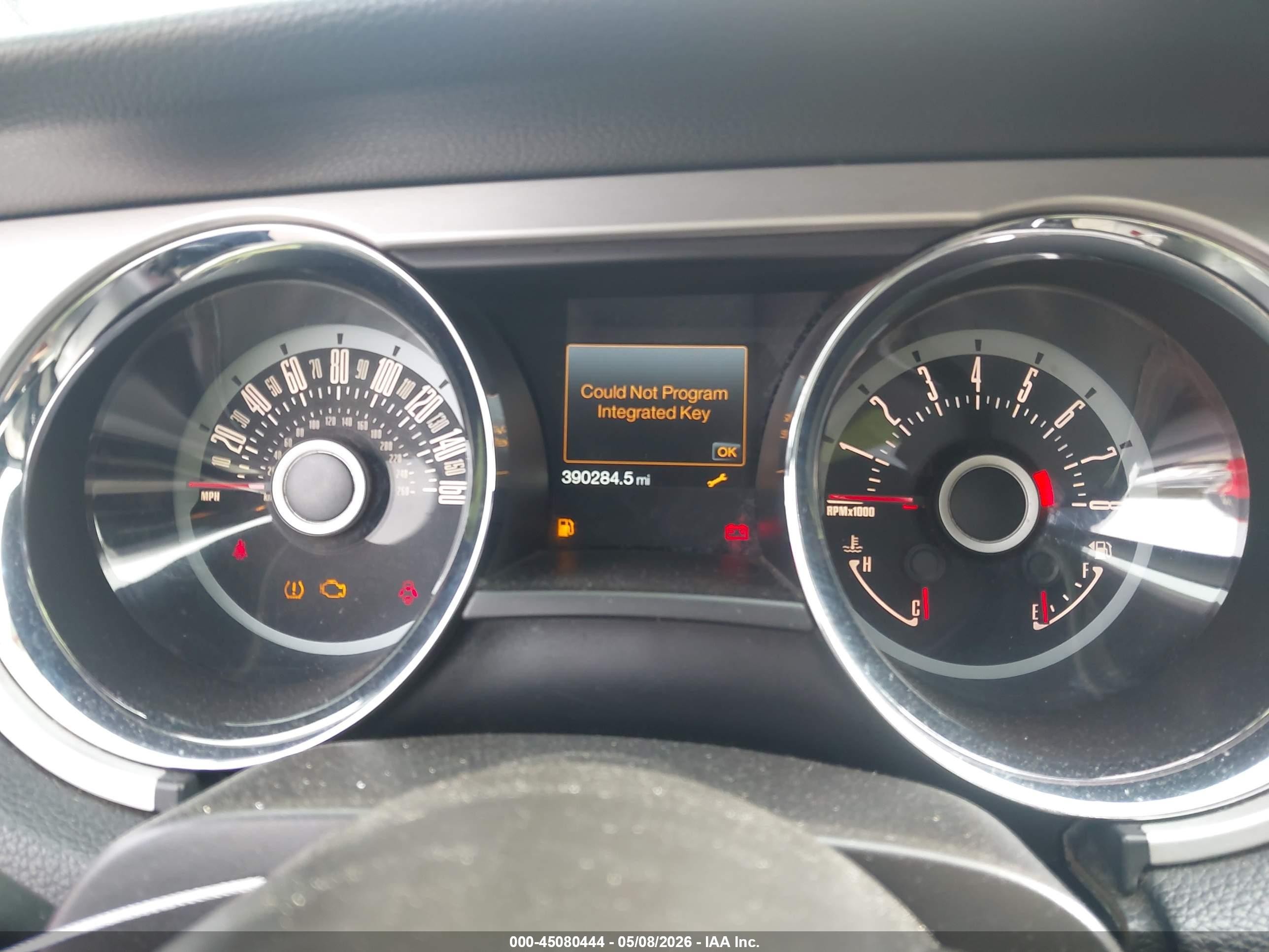 2013 Ford Mustang V6 Premium White vin: 1ZVBP8EM2D5213956
