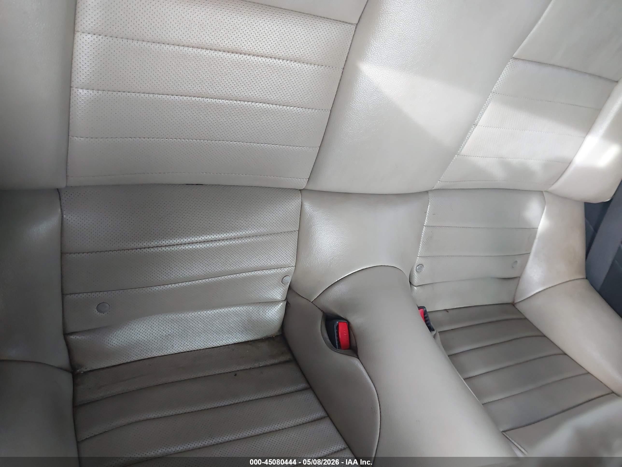 2013 Ford Mustang V6 Premium White vin: 1ZVBP8EM2D5213956