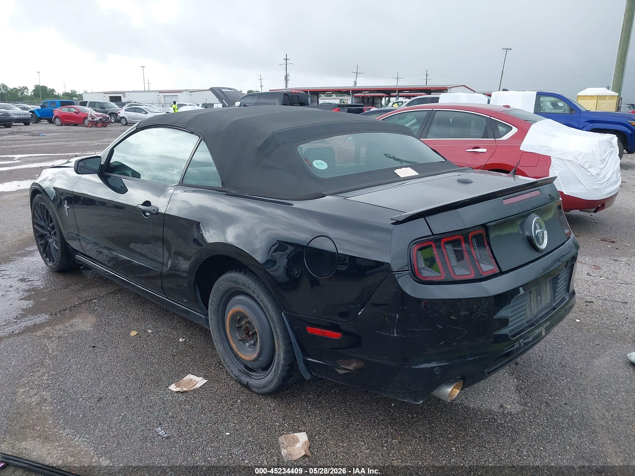 2014 Ford Mustang V6 Premium Black vin: 1ZVBP8EM2E5221136