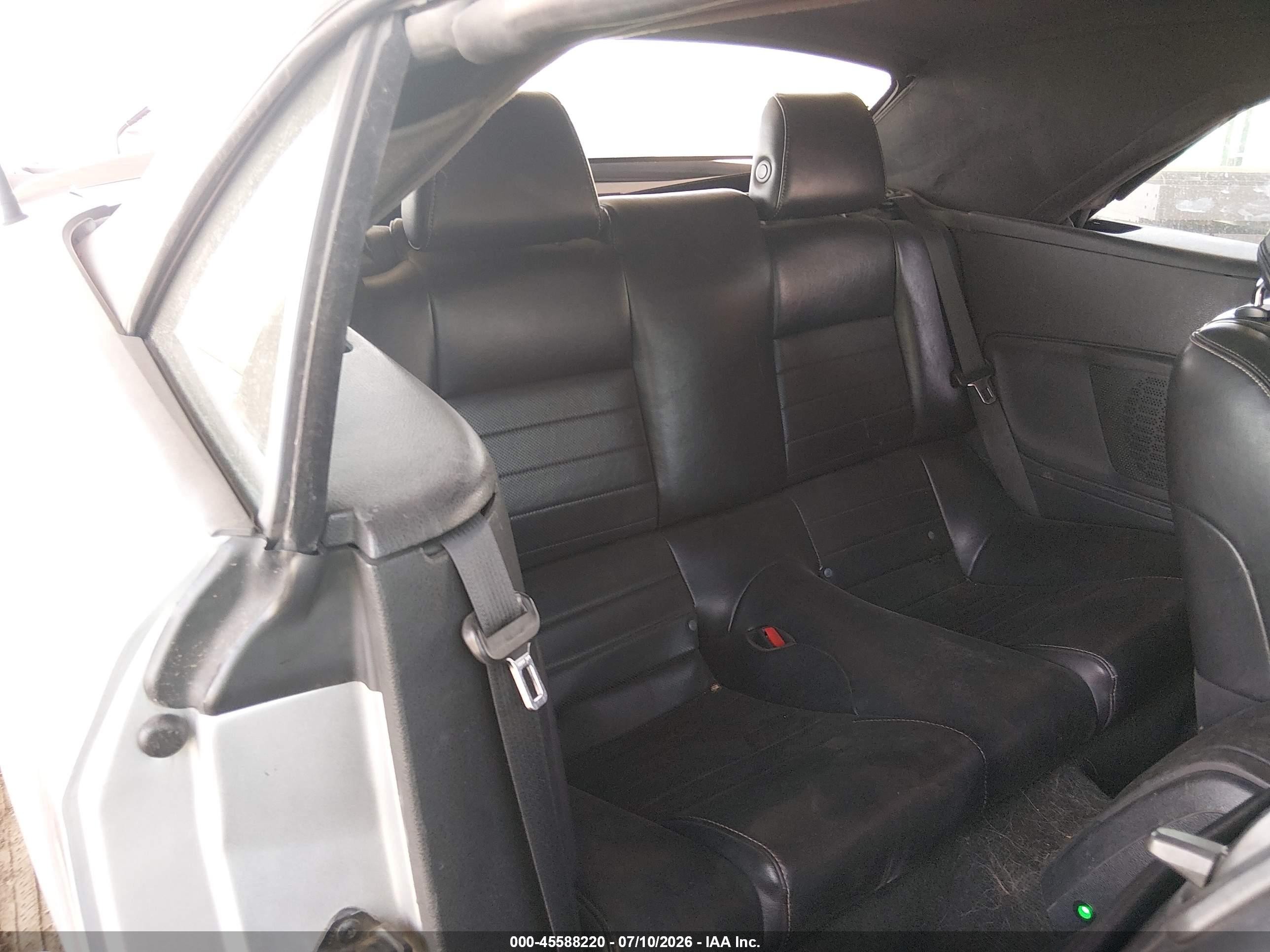 2014 Ford Mustang V6 Premium Silver vin: 1ZVBP8EM2E5254959