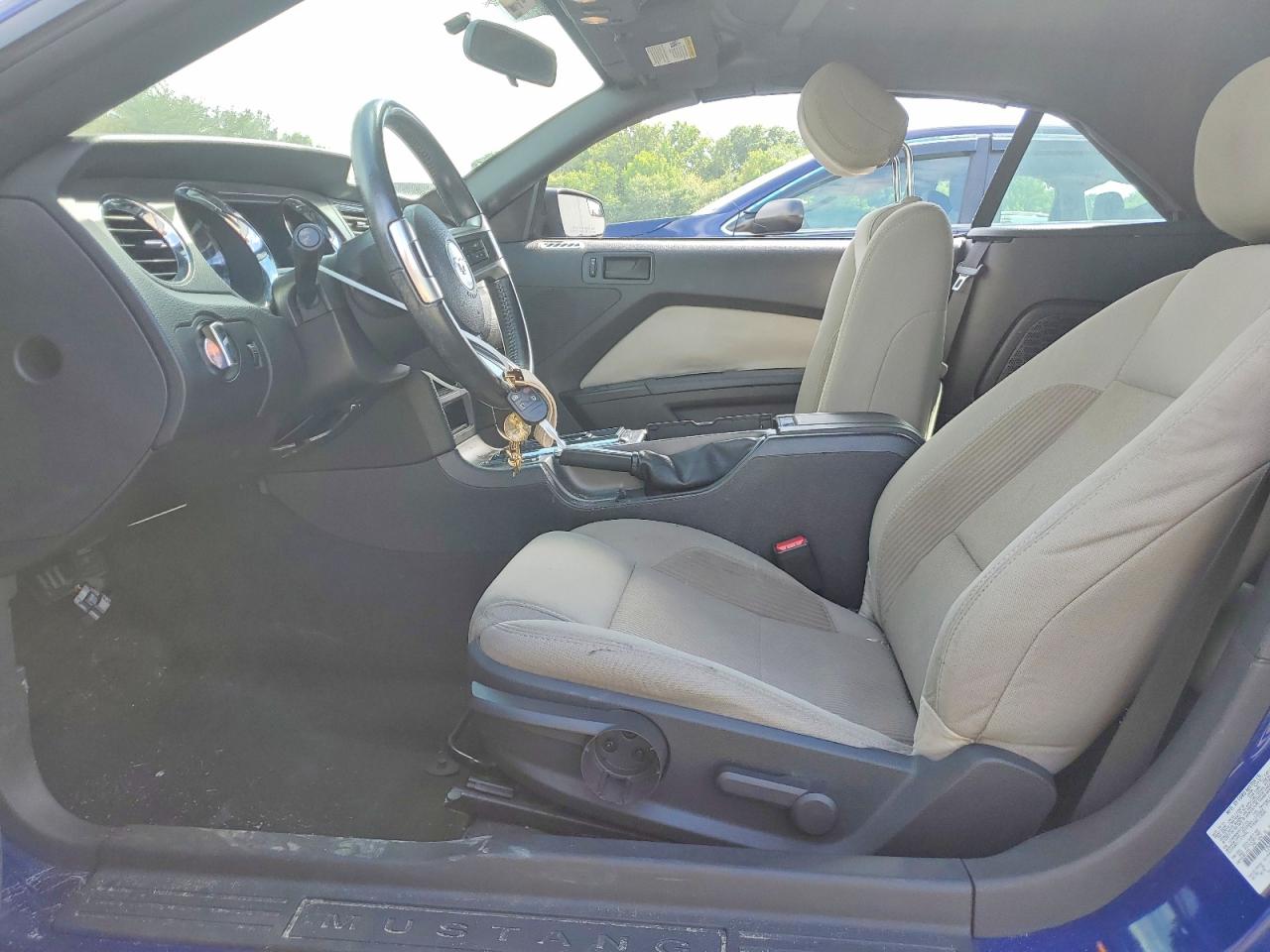 2014 Ford Mustang Blue vin: 1ZVBP8EM2E5261765