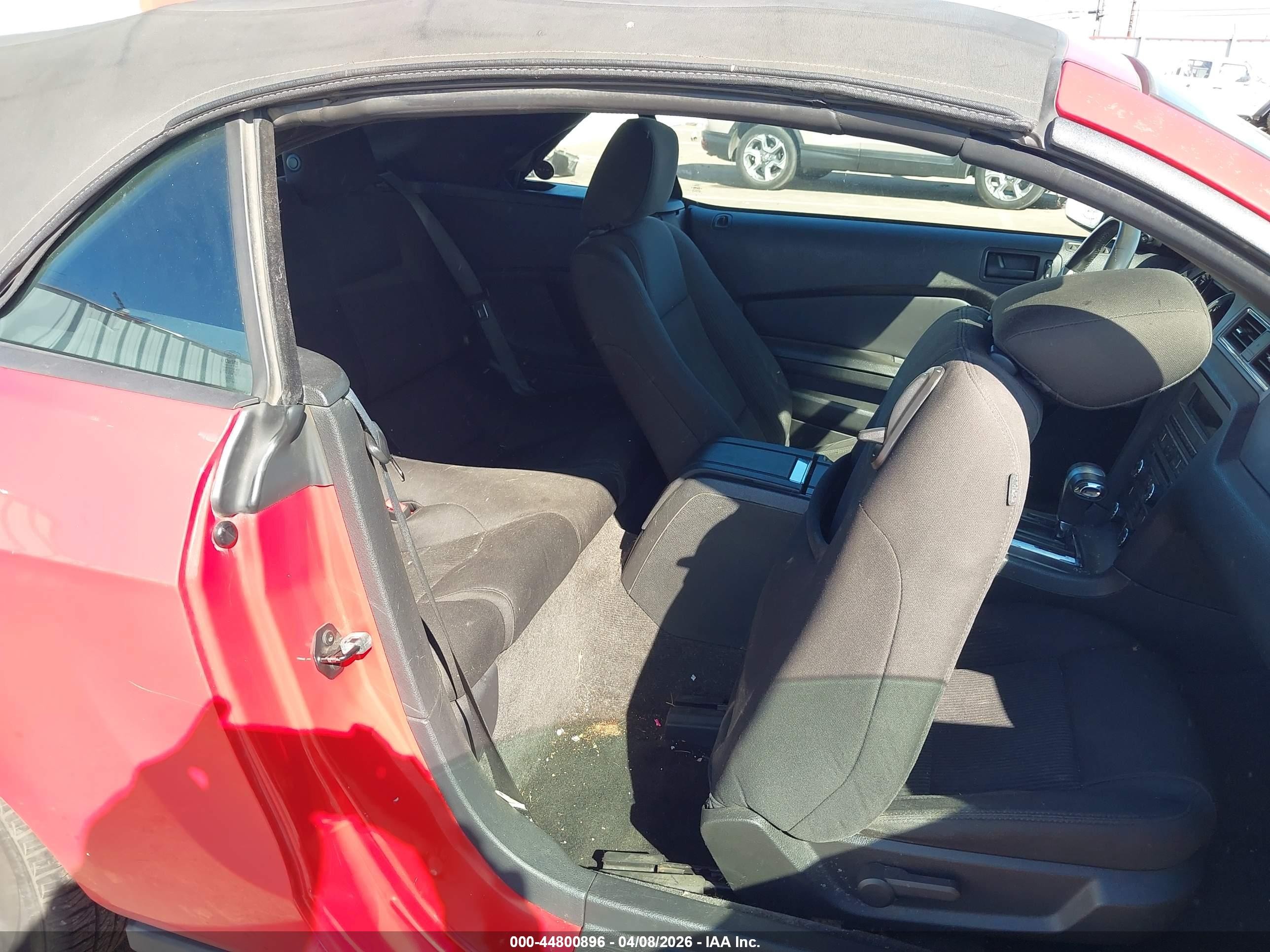 2011 Ford Mustang V6 Red vin: 1ZVBP8EM3B5159273