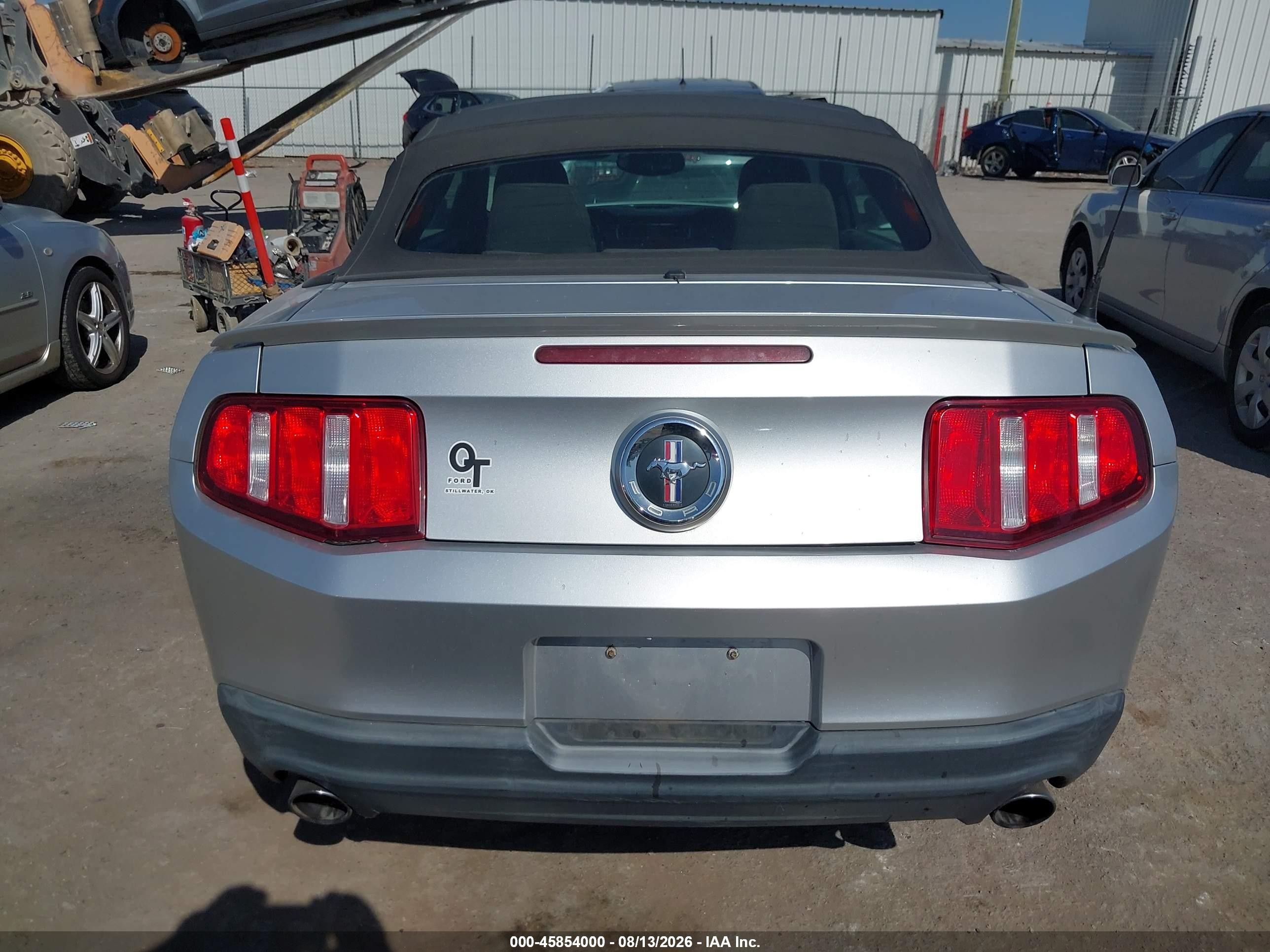 2012 Ford Mustang V6 Silver vin: 1ZVBP8EM3C5208148