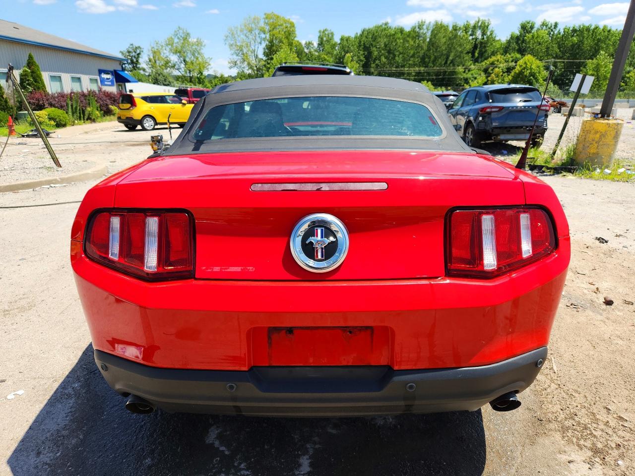 2012 Ford Mustang Red vin: 1ZVBP8EM3C5277907