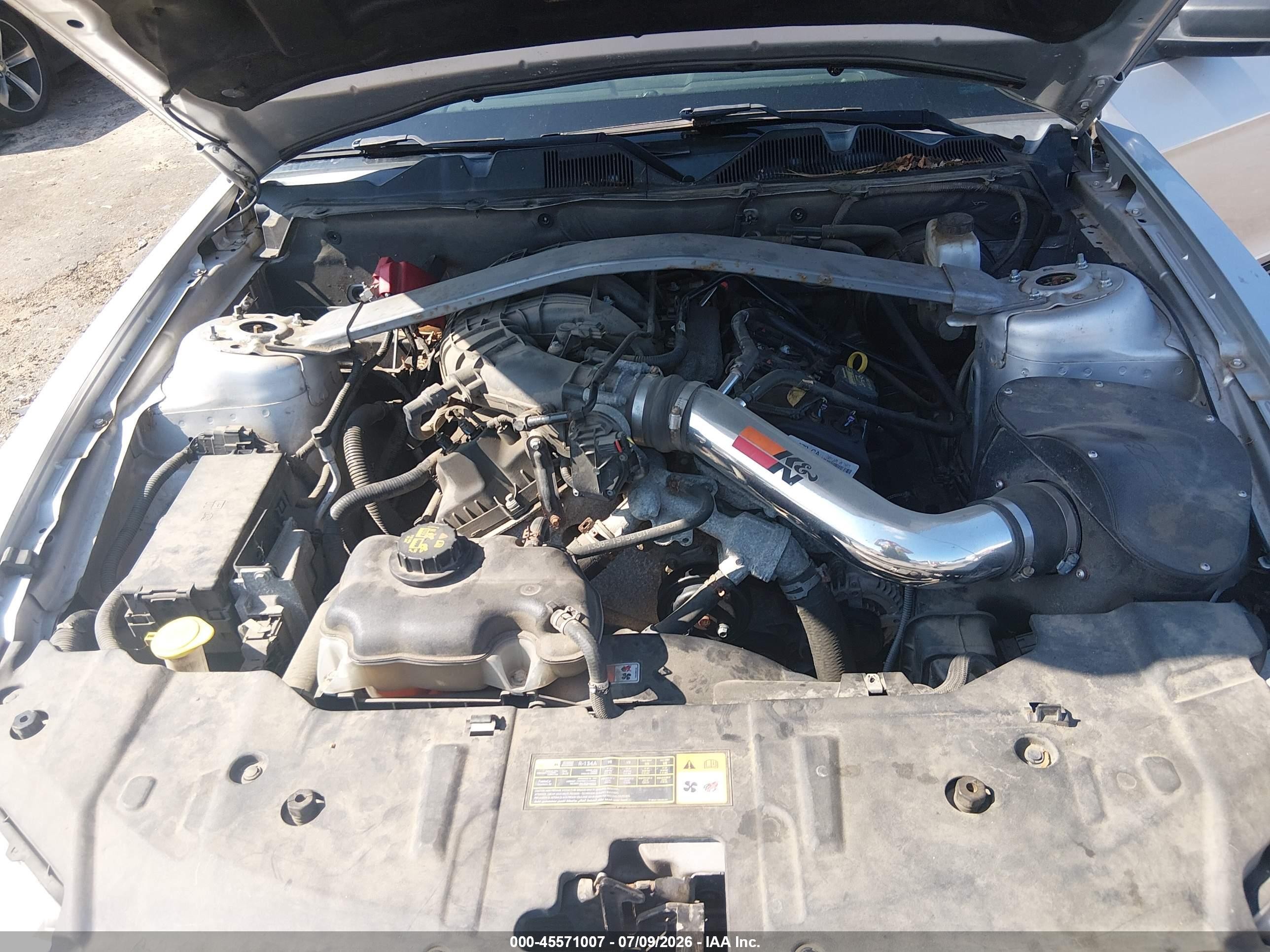 2013 Ford Mustang V6 Silver vin: 1ZVBP8EM3D5219619