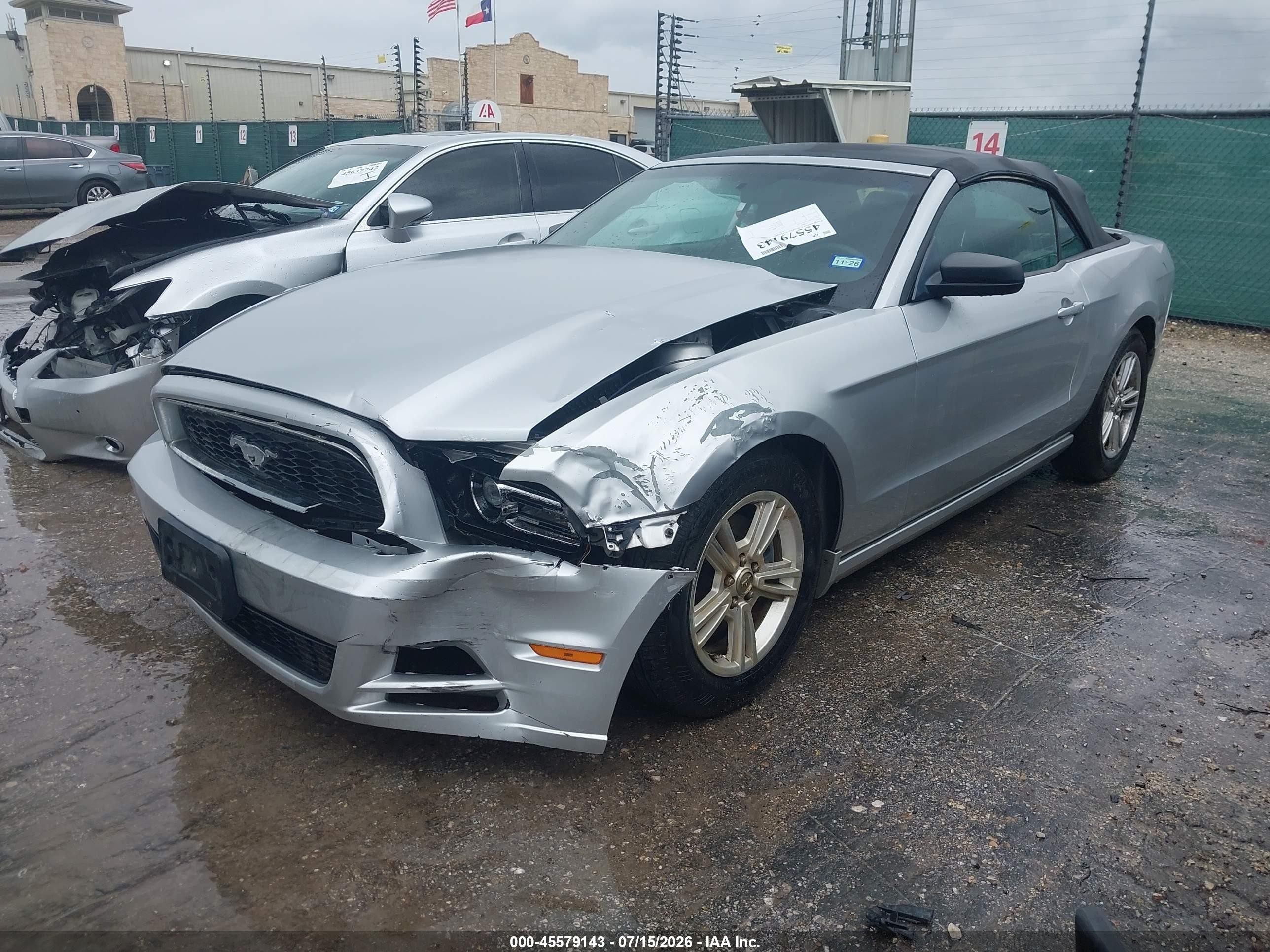 2013 Ford Mustang V6 Silver vin: 1ZVBP8EM3D5272319