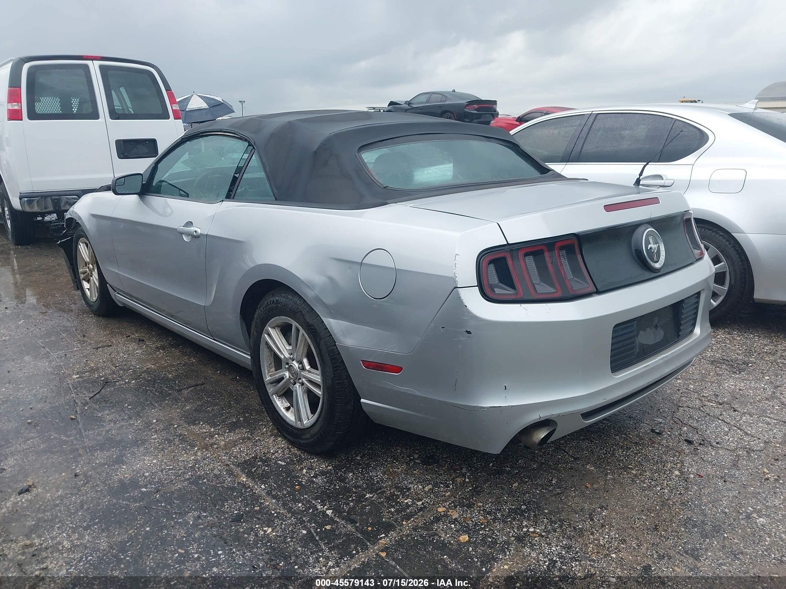 2013 Ford Mustang V6 Silver vin: 1ZVBP8EM3D5272319