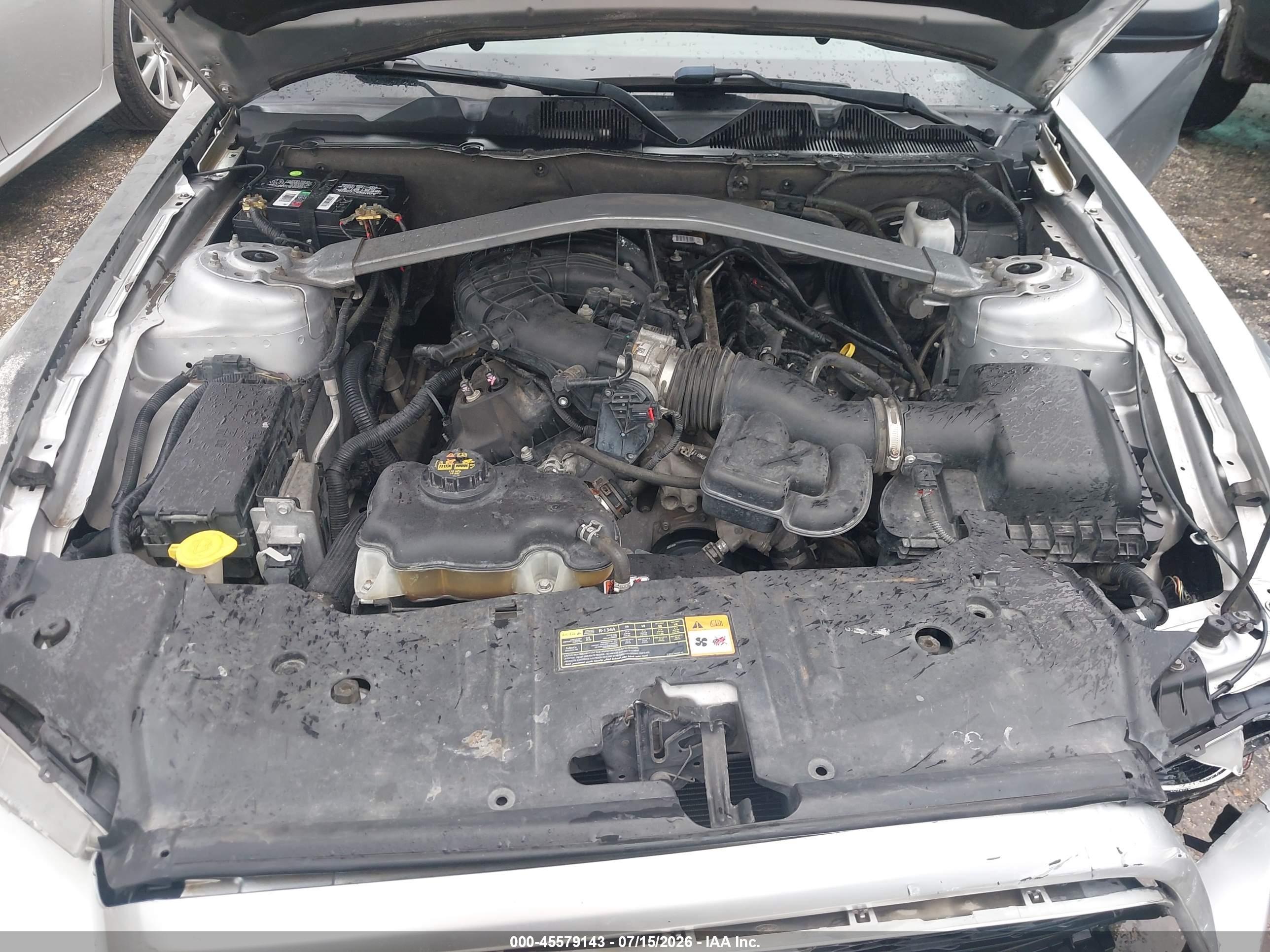 2013 Ford Mustang V6 Silver vin: 1ZVBP8EM3D5272319