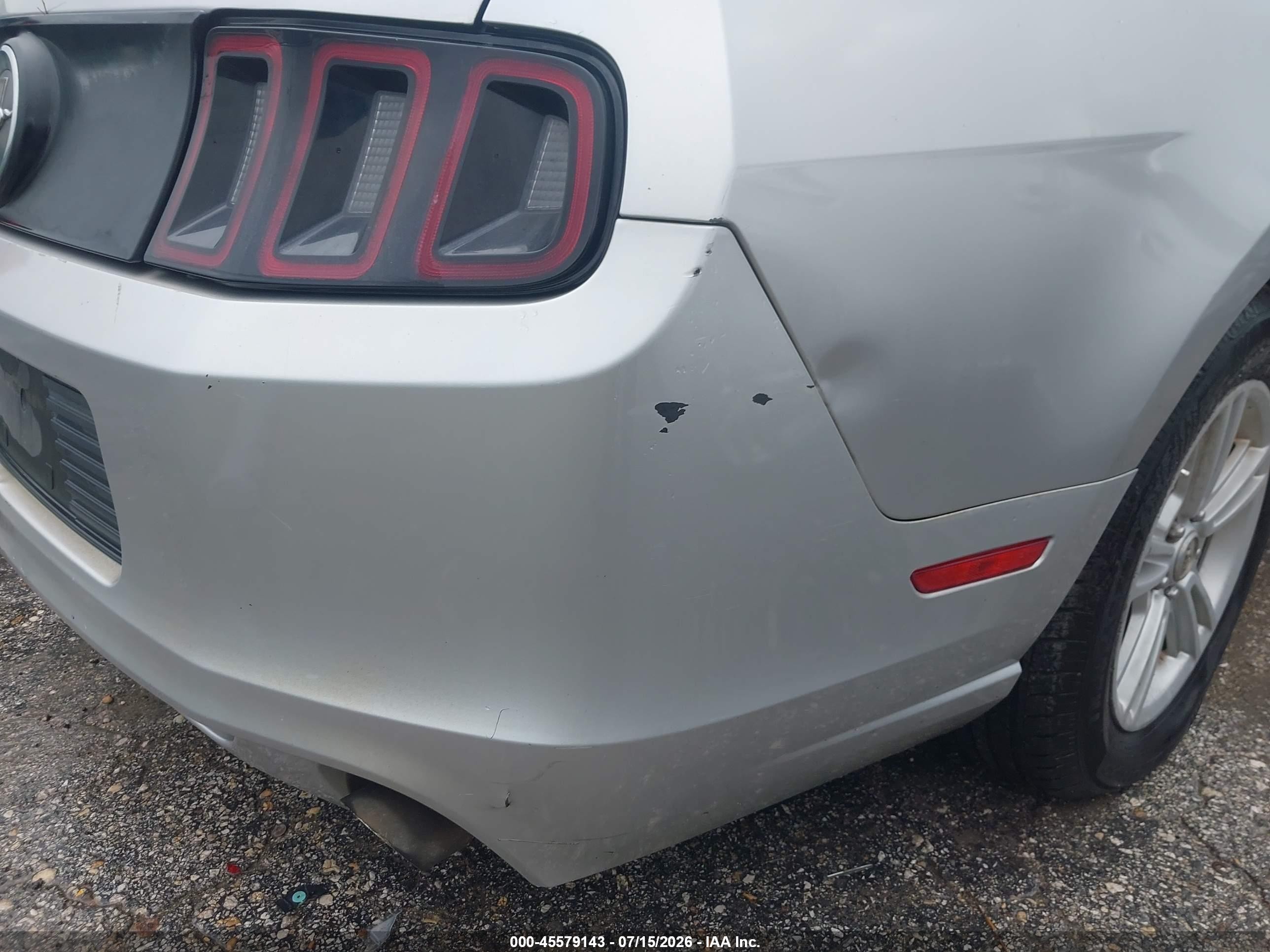 2013 Ford Mustang V6 Silver vin: 1ZVBP8EM3D5272319