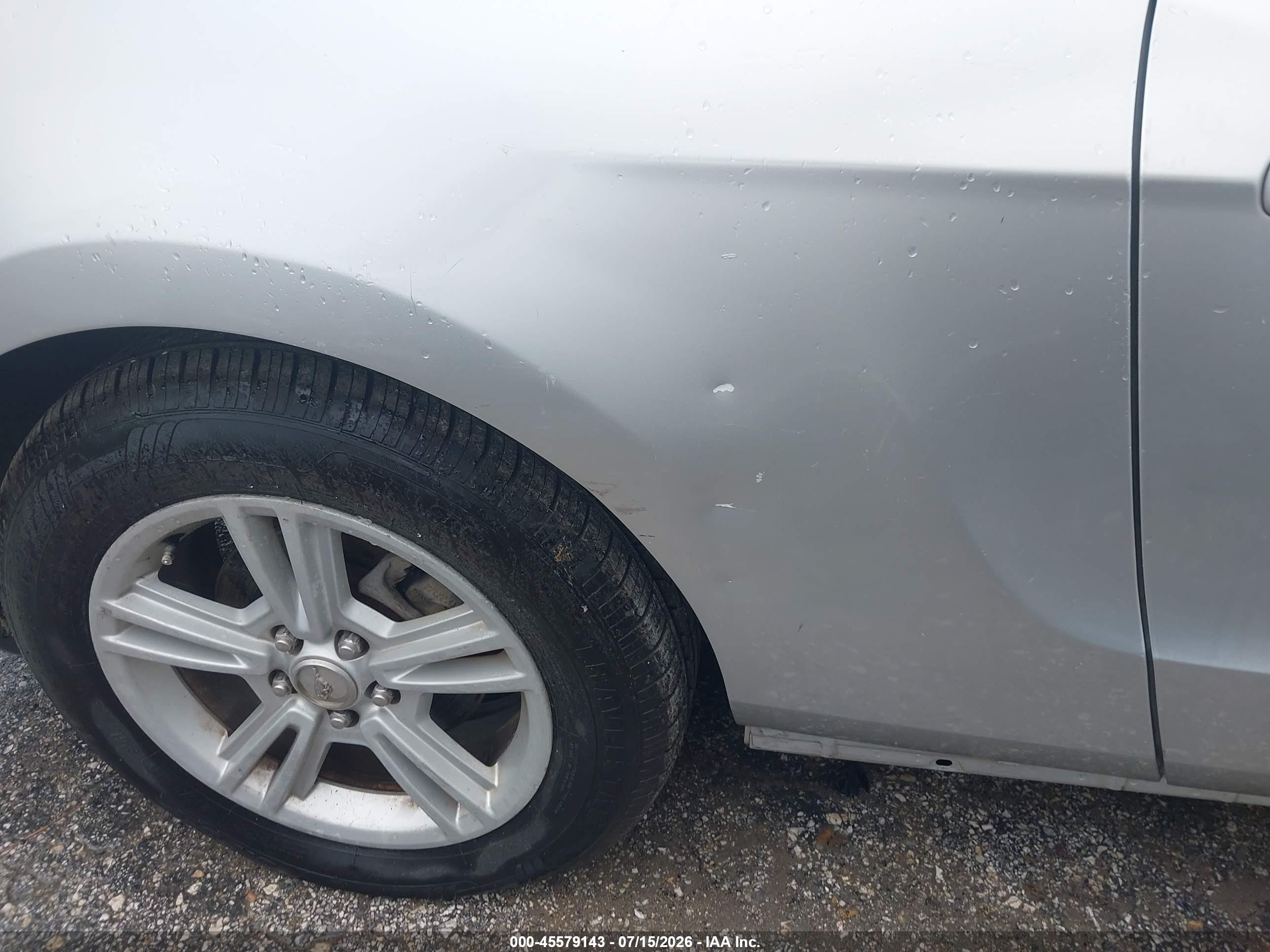 2013 Ford Mustang V6 Silver vin: 1ZVBP8EM3D5272319