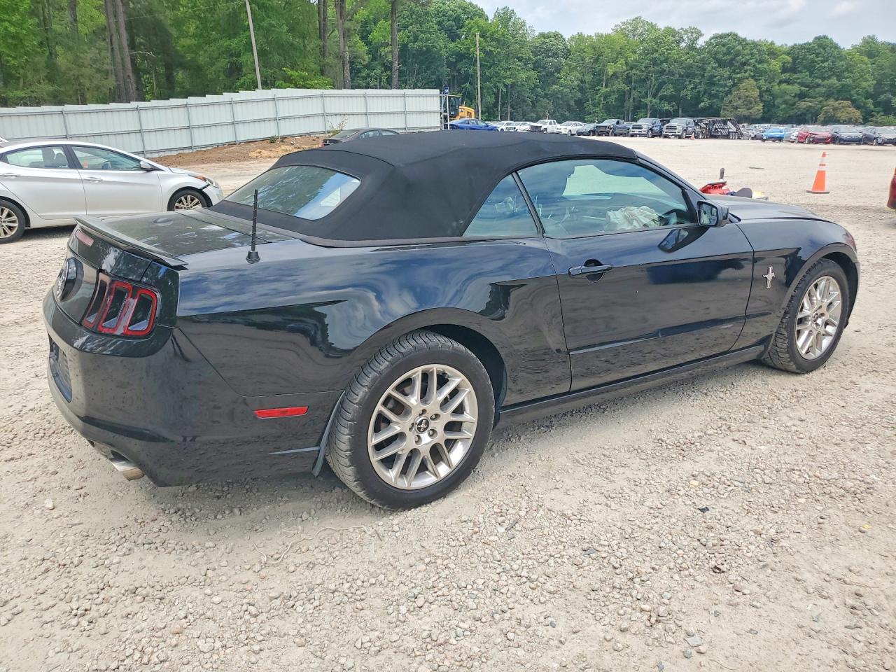 2013 Ford Mustang Black vin: 1ZVBP8EM3D5281537