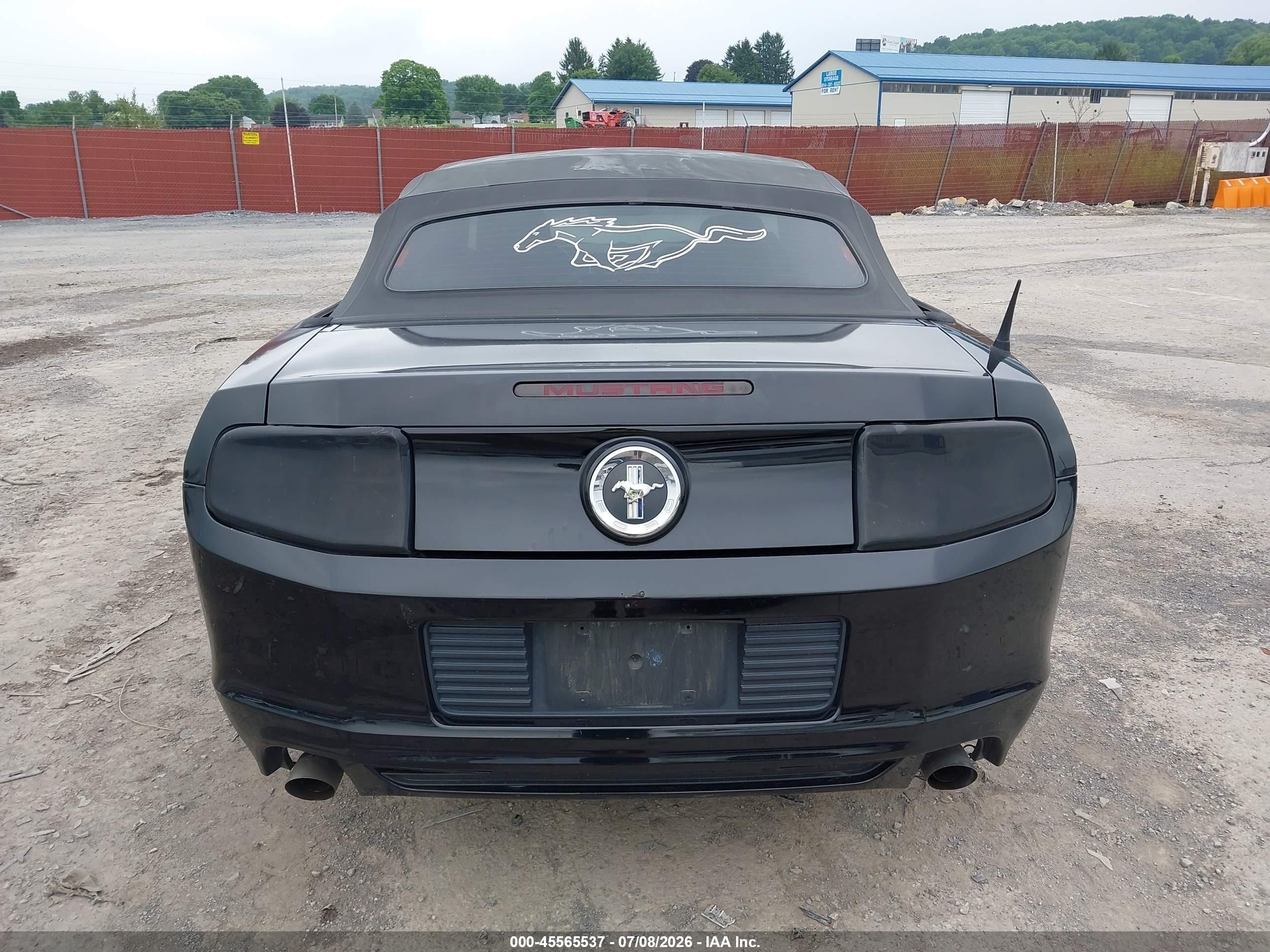 2014 Ford Mustang V6/v6 Premium Черный vin: 1ZVBP8EM3E5240410