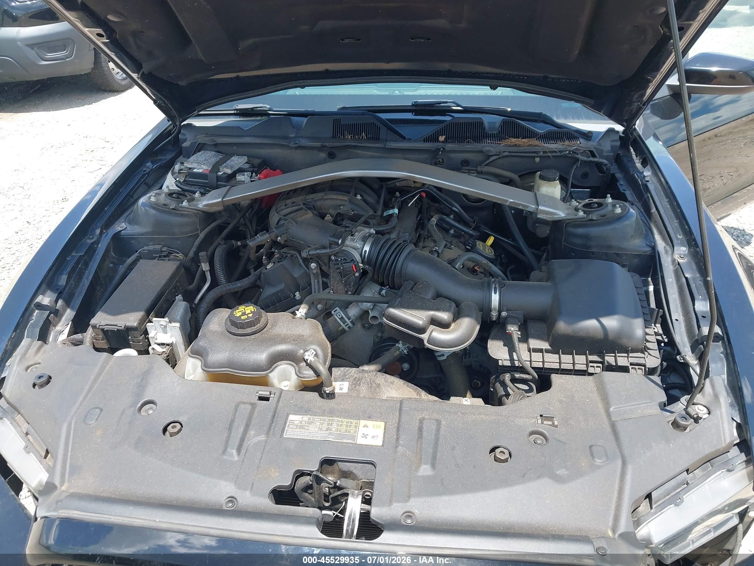 2014 Ford Mustang V6/v6 Premium Черный vin: 1ZVBP8EM3E5313968