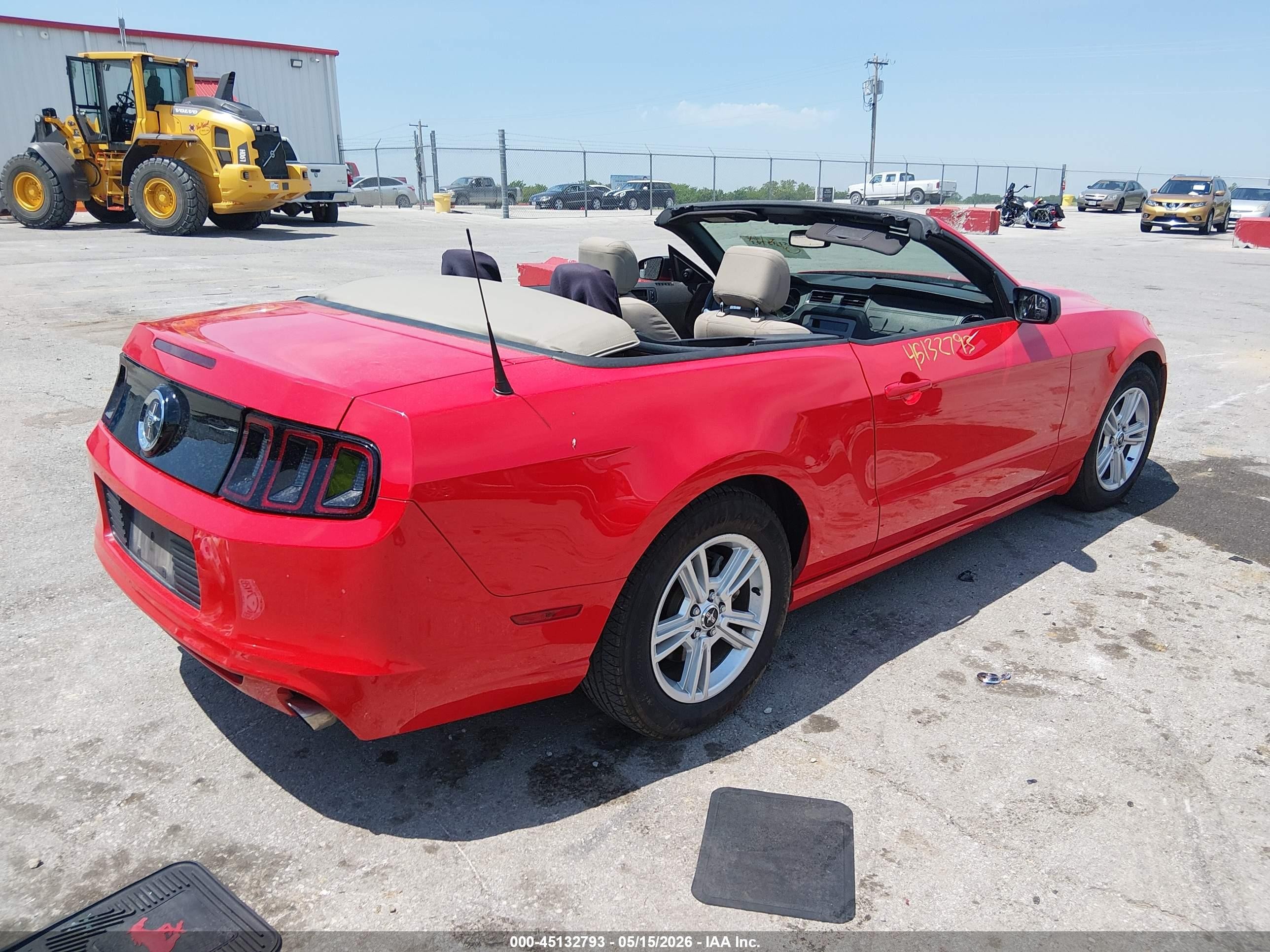 2014 Ford Mustang V6 Red vin: 1ZVBP8EM3E5322752