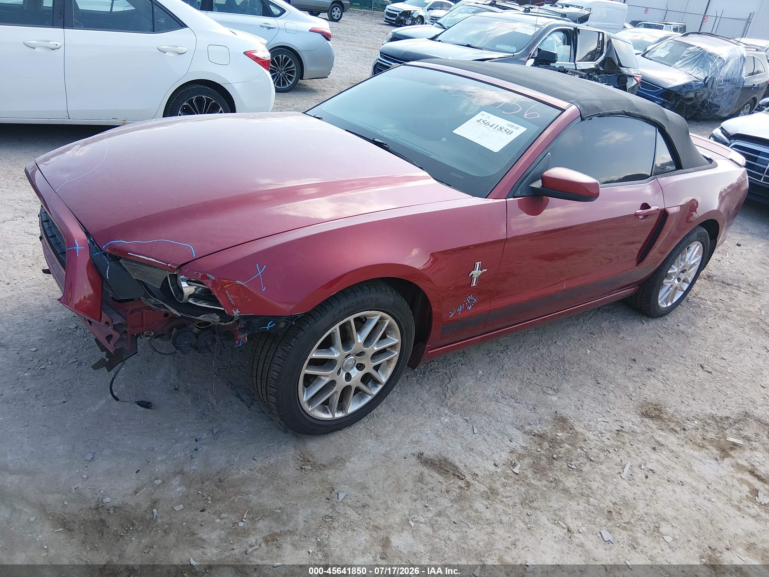 2014 Ford Mustang V6 Red vin: 1ZVBP8EM3E5324727
