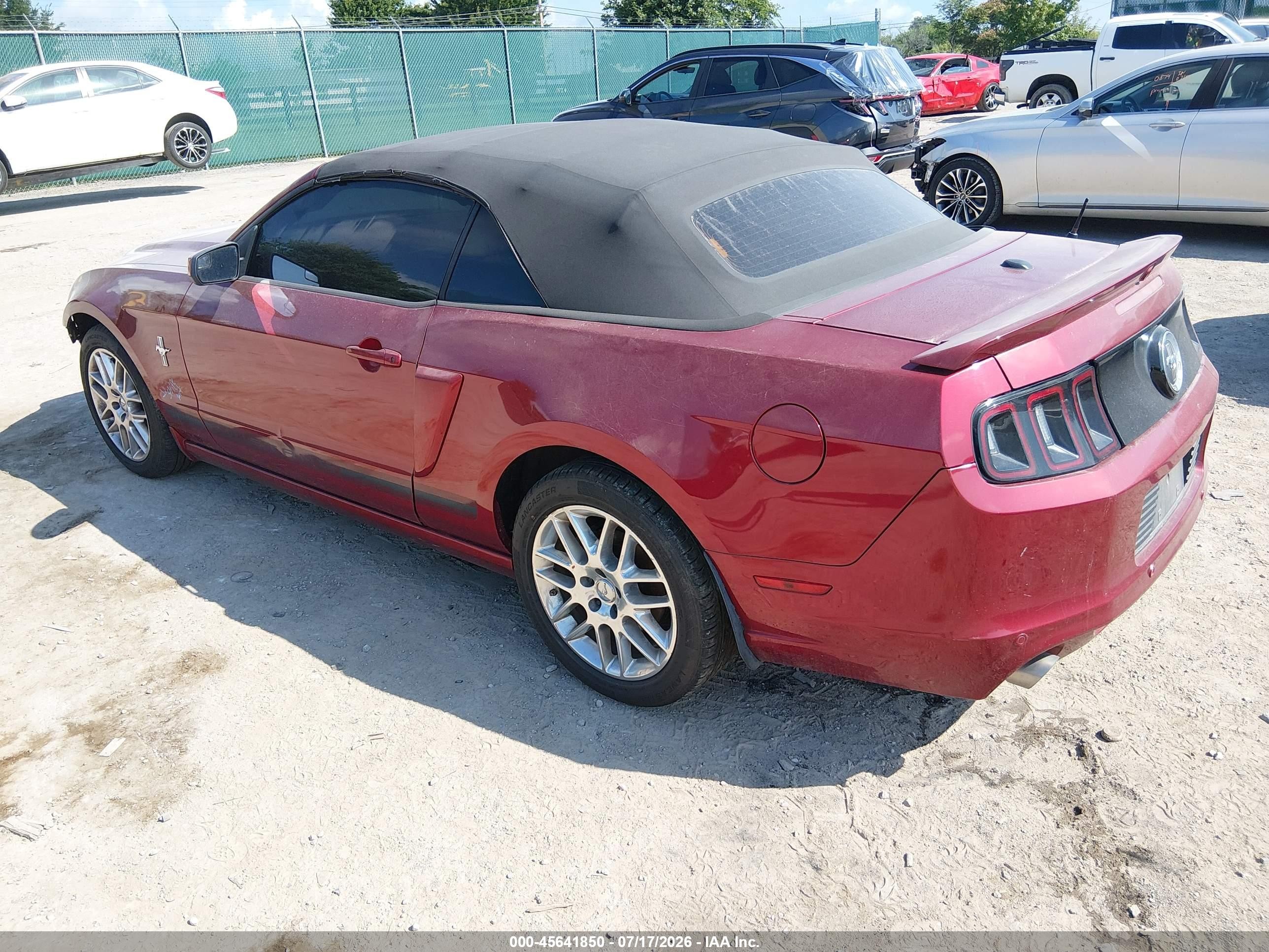 2014 Ford Mustang V6 Red vin: 1ZVBP8EM3E5324727