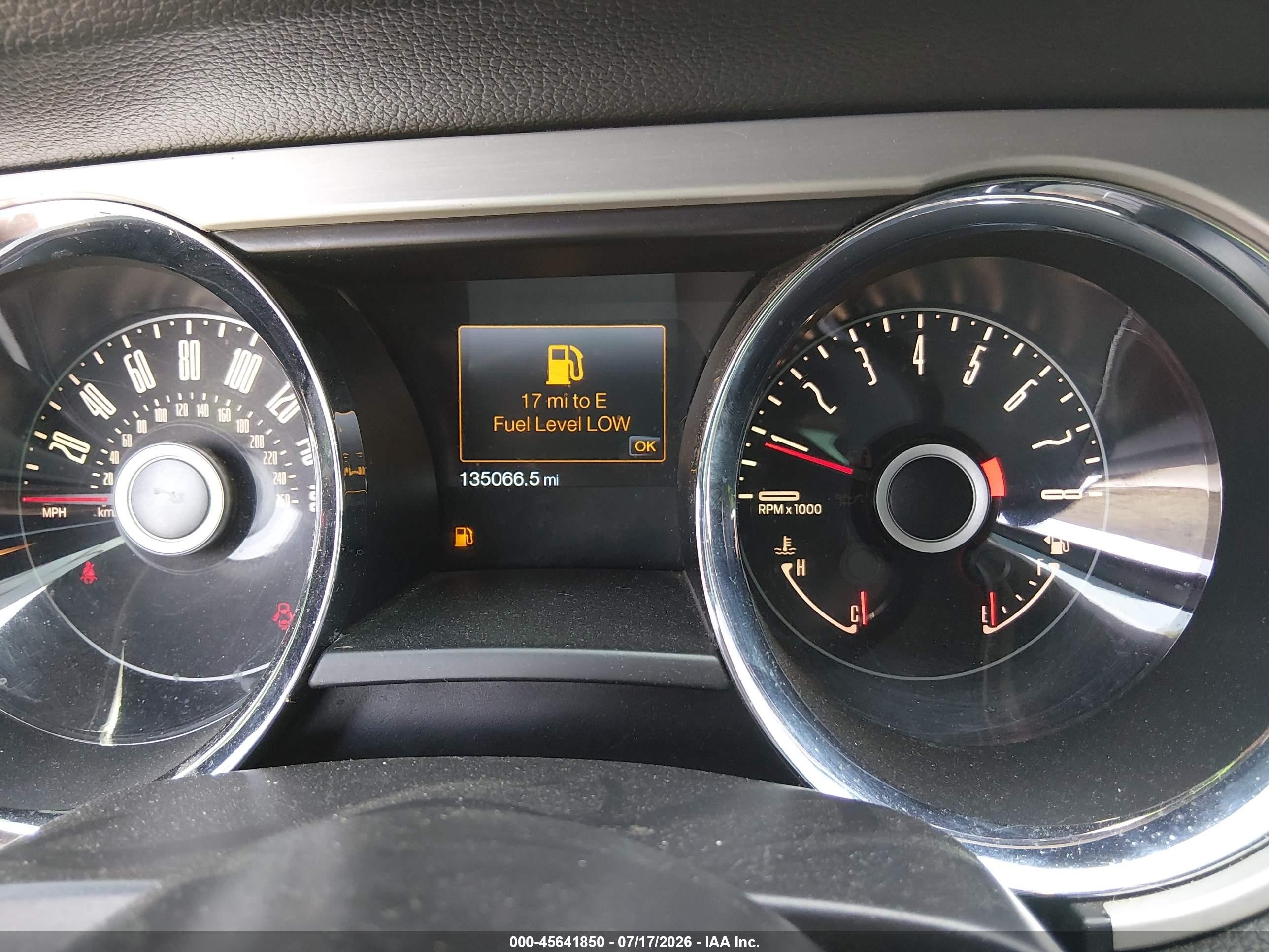 2014 Ford Mustang V6 Red vin: 1ZVBP8EM3E5324727