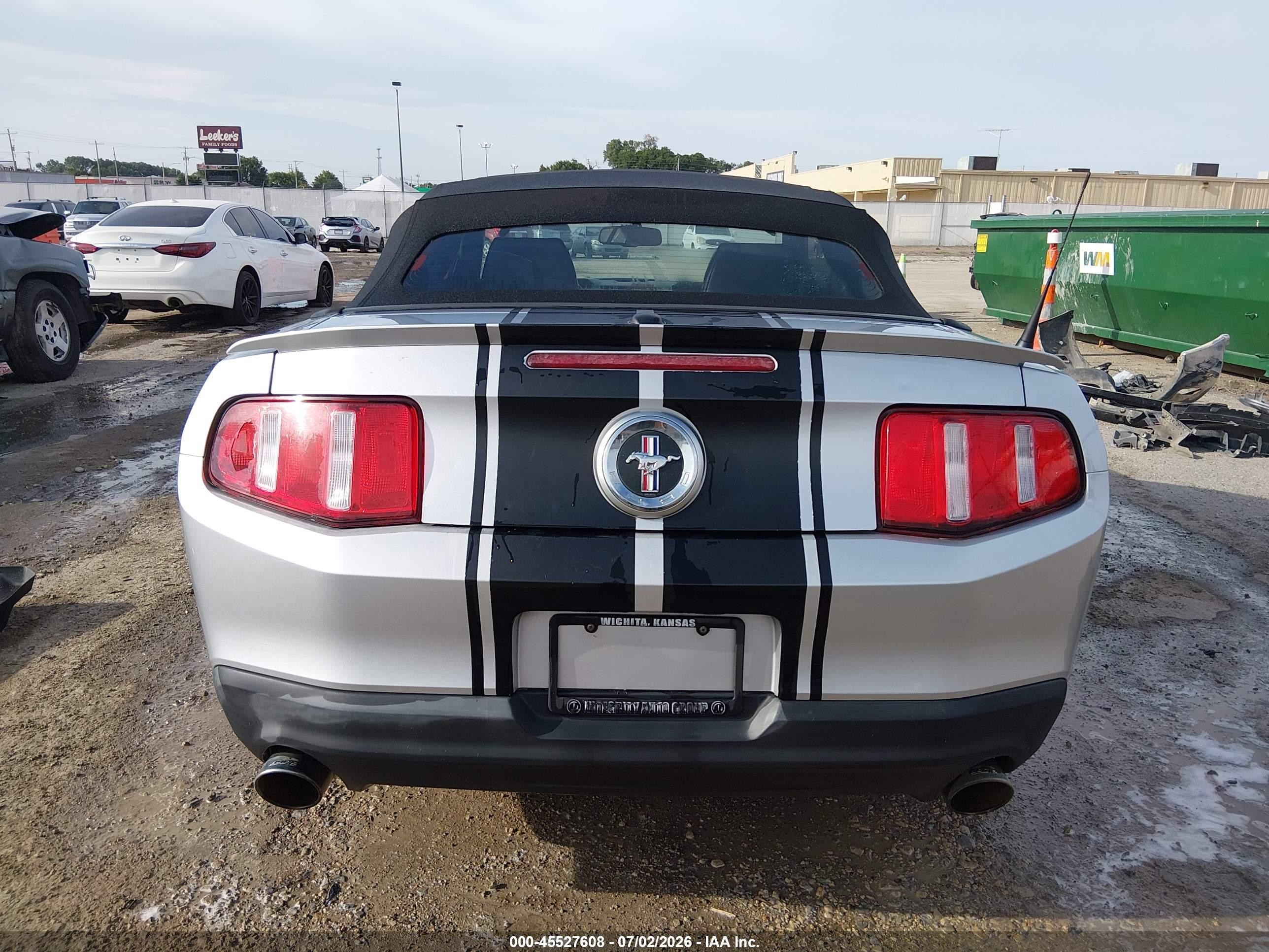 2012 Ford Mustang V6/v6 Premium Серебряный vin: 1ZVBP8EM4C5220325