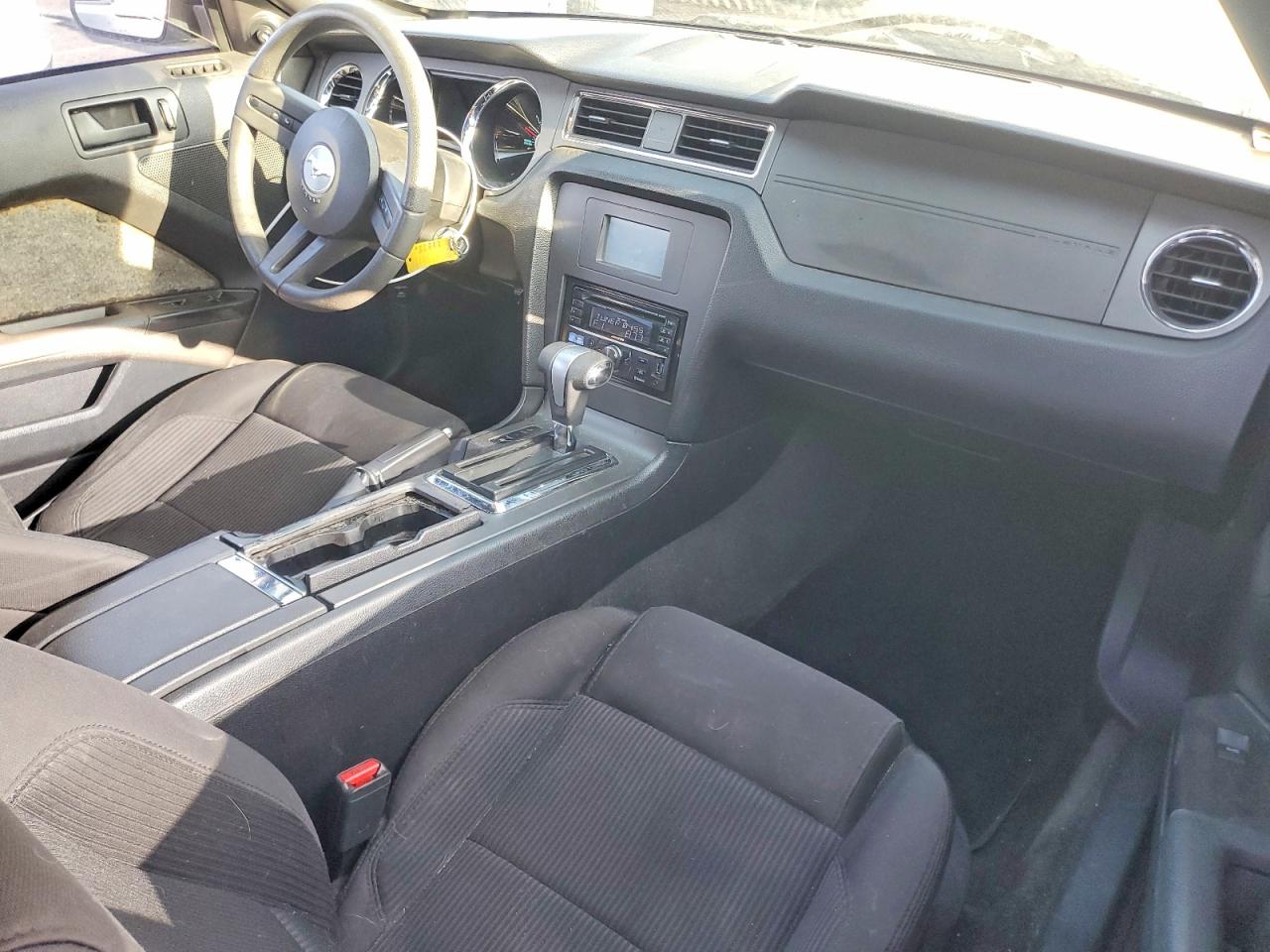 2012 Ford Mustang Белый vin: 1ZVBP8EM4C5237142