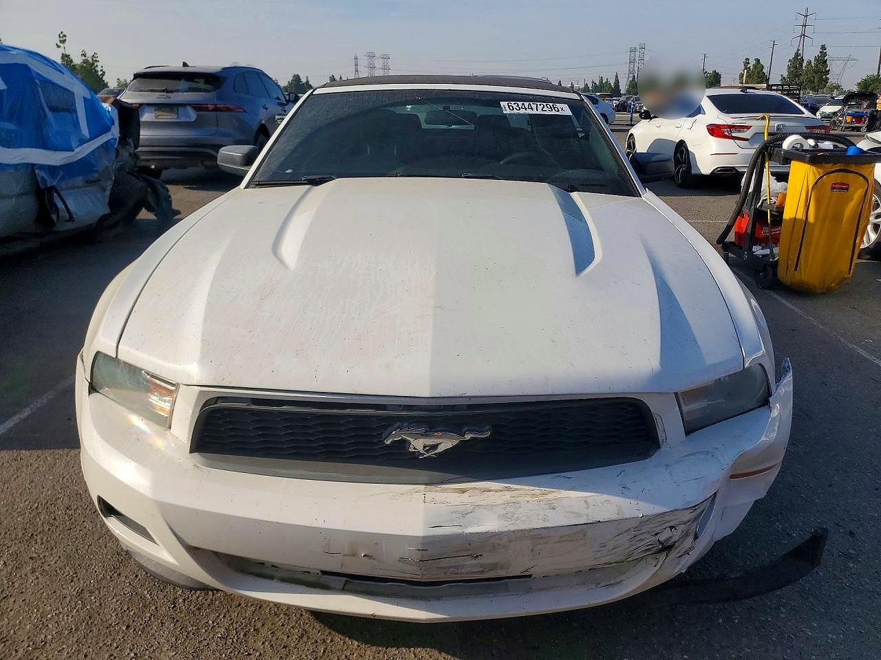 2012 Ford Mustang Белый vin: 1ZVBP8EM4C5237142