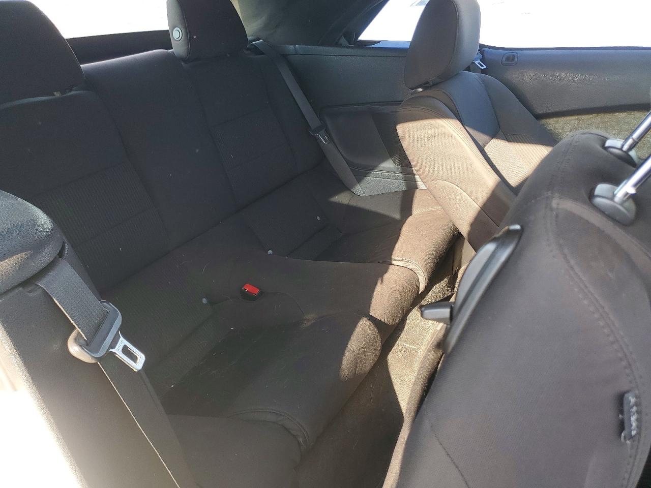 2012 Ford Mustang Белый vin: 1ZVBP8EM4C5237142