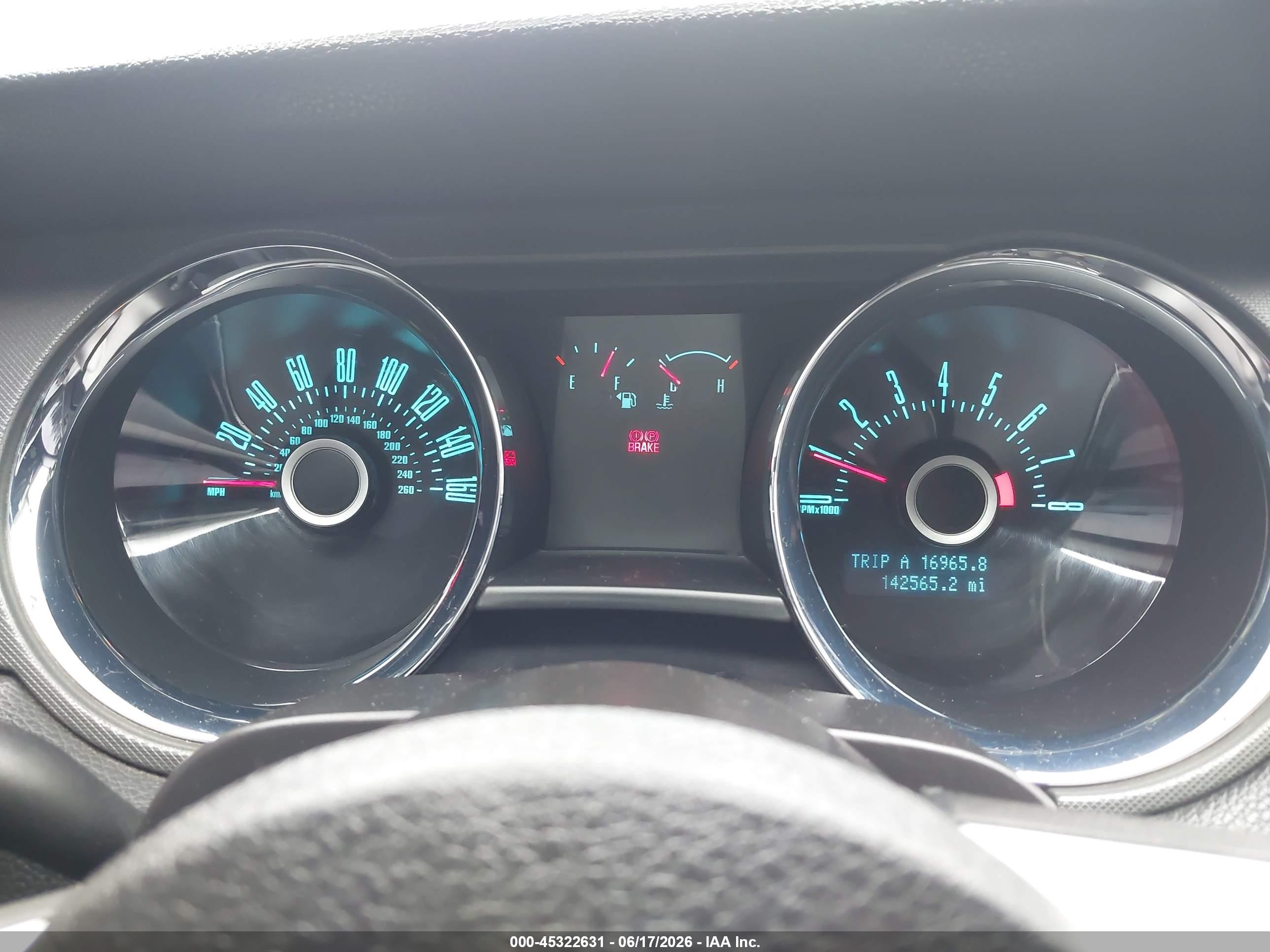 2013 Ford Mustang V6 Silver vin: 1ZVBP8EM4D5214185