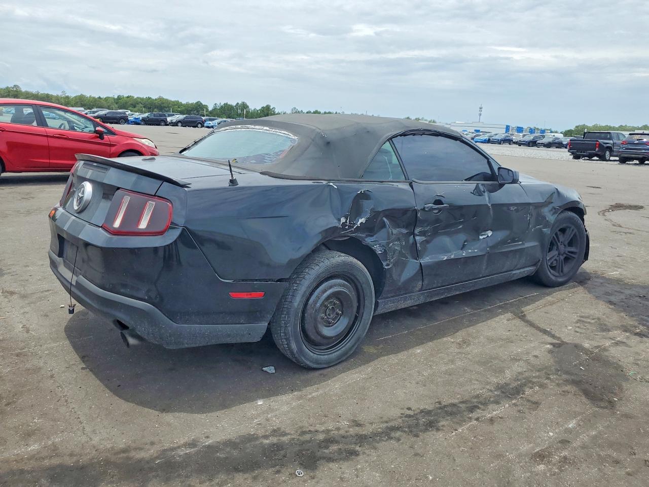 2011 Ford Mustang Black vin: 1ZVBP8EM5B5108907