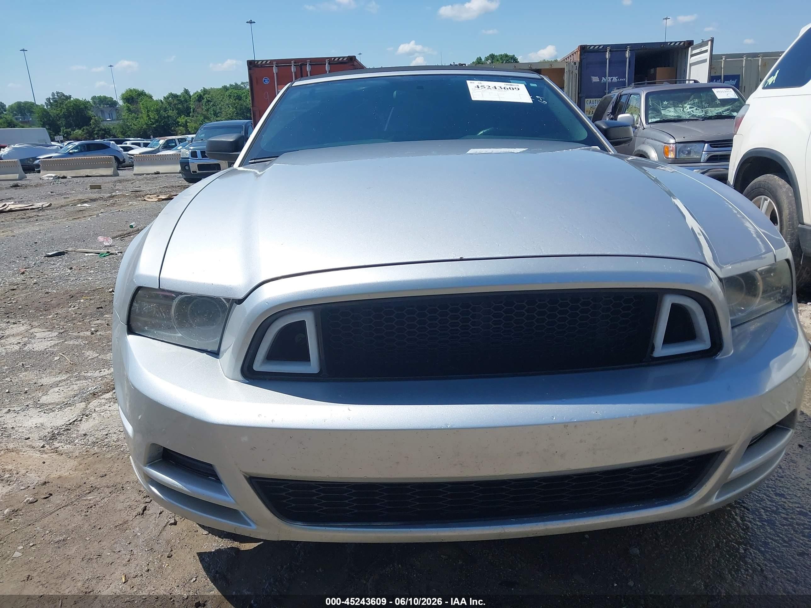 2013 Ford Mustang V6 Silver vin: 1ZVBP8EM5D5214373