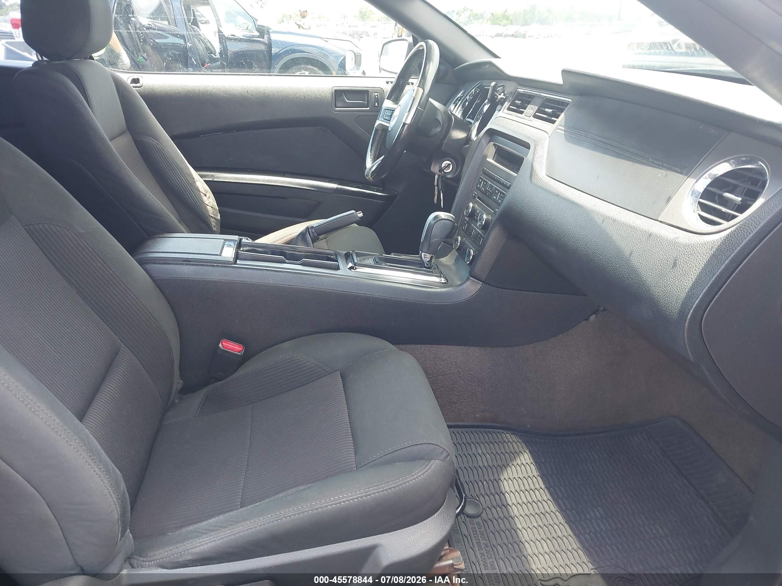 2014 Ford Mustang V6 Black vin: 1ZVBP8EM5E5222216