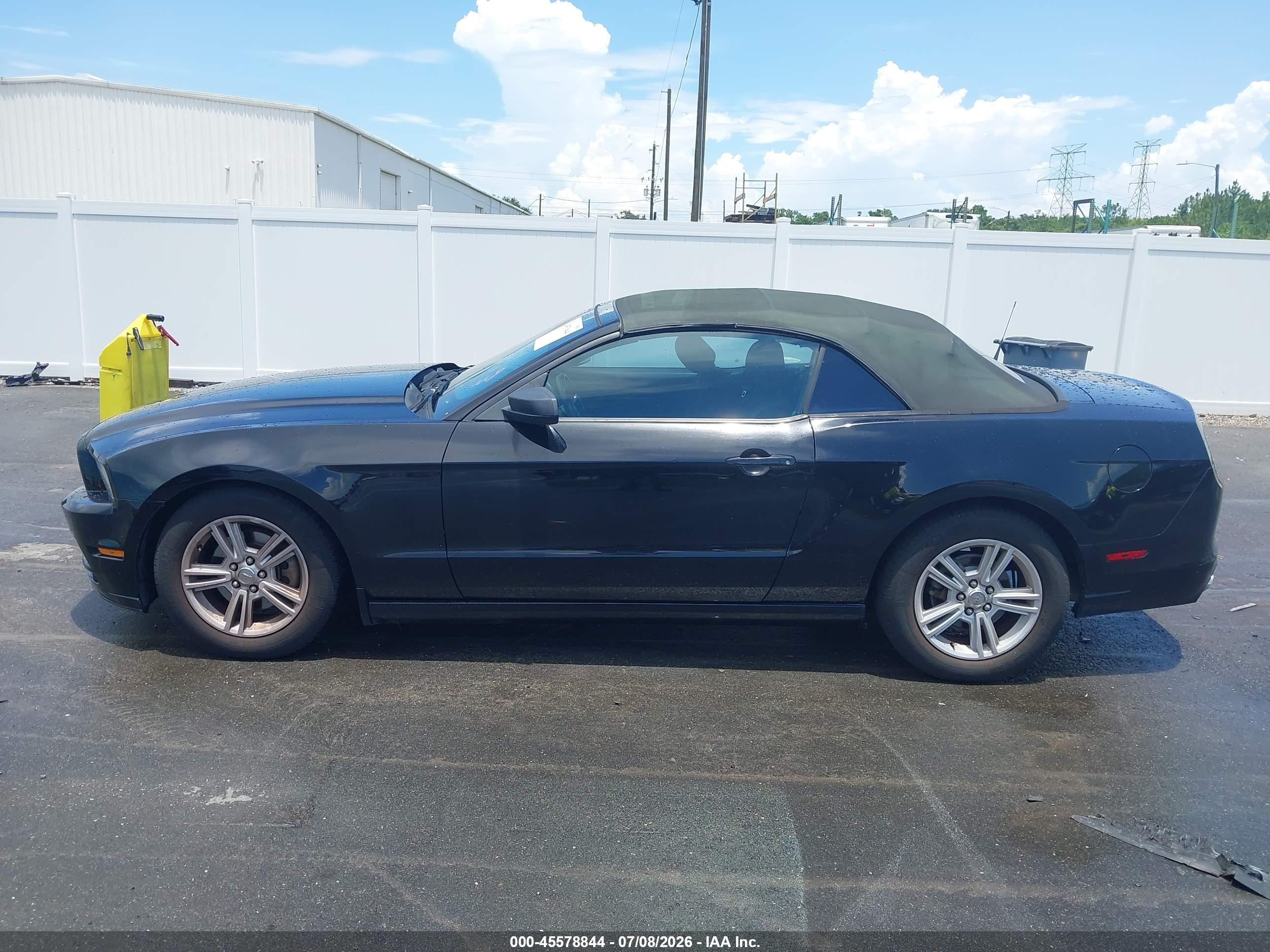 2014 Ford Mustang V6 Black vin: 1ZVBP8EM5E5222216
