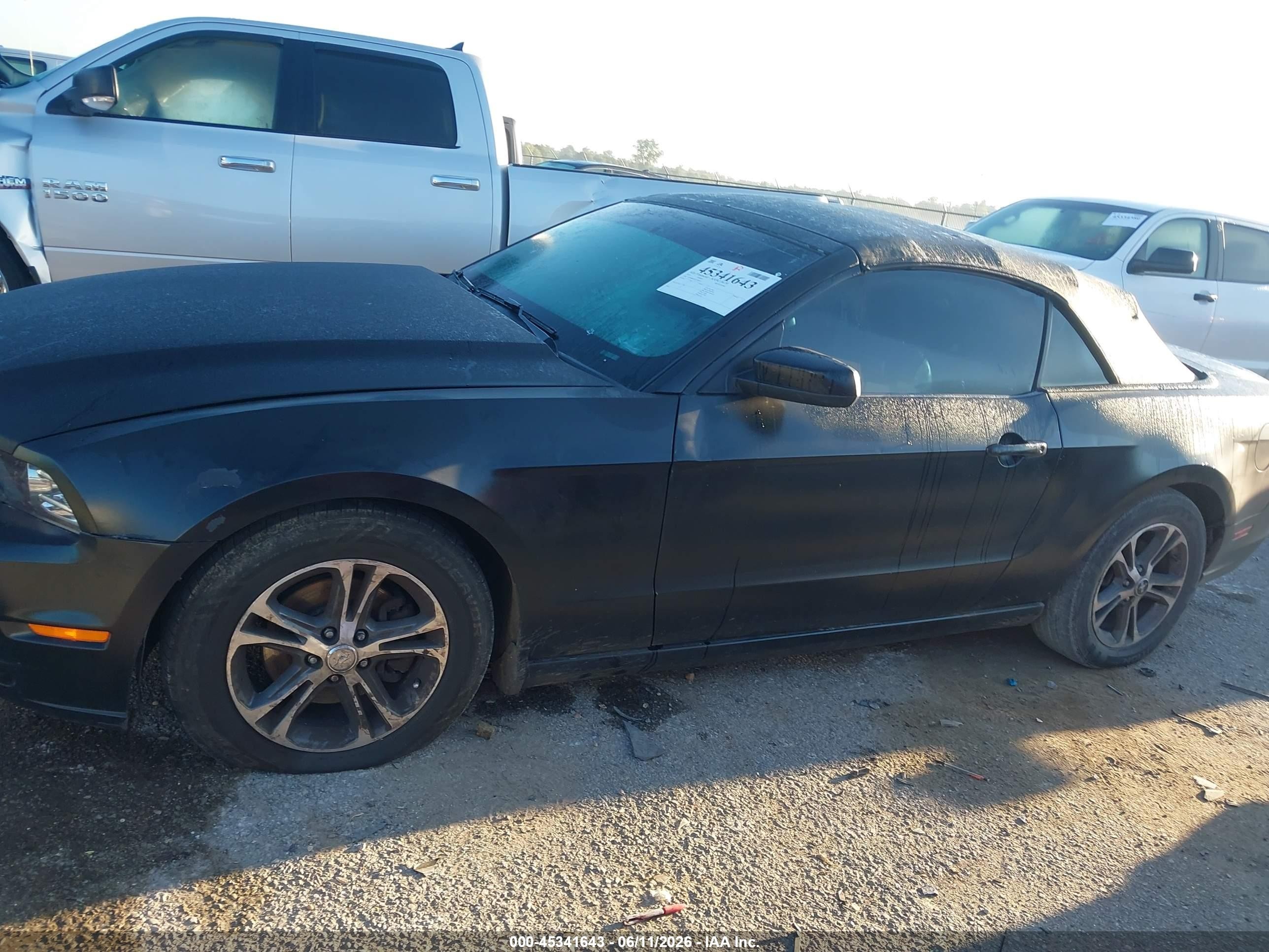 2014 Ford Mustang V6 Premium Black vin: 1ZVBP8EM5E5300221