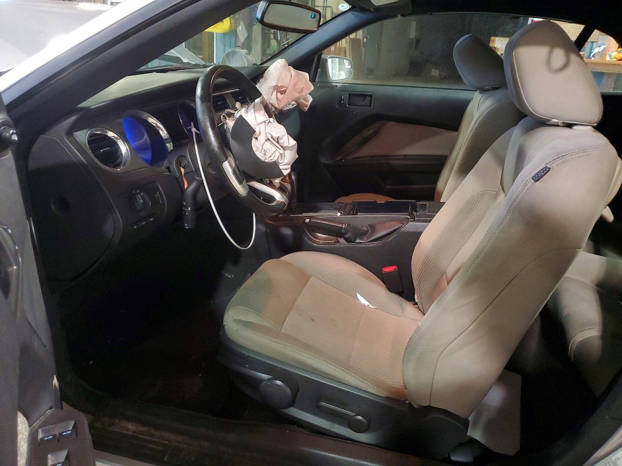 2012 Ford Mustang Silver vin: 1ZVBP8EM6C5222447