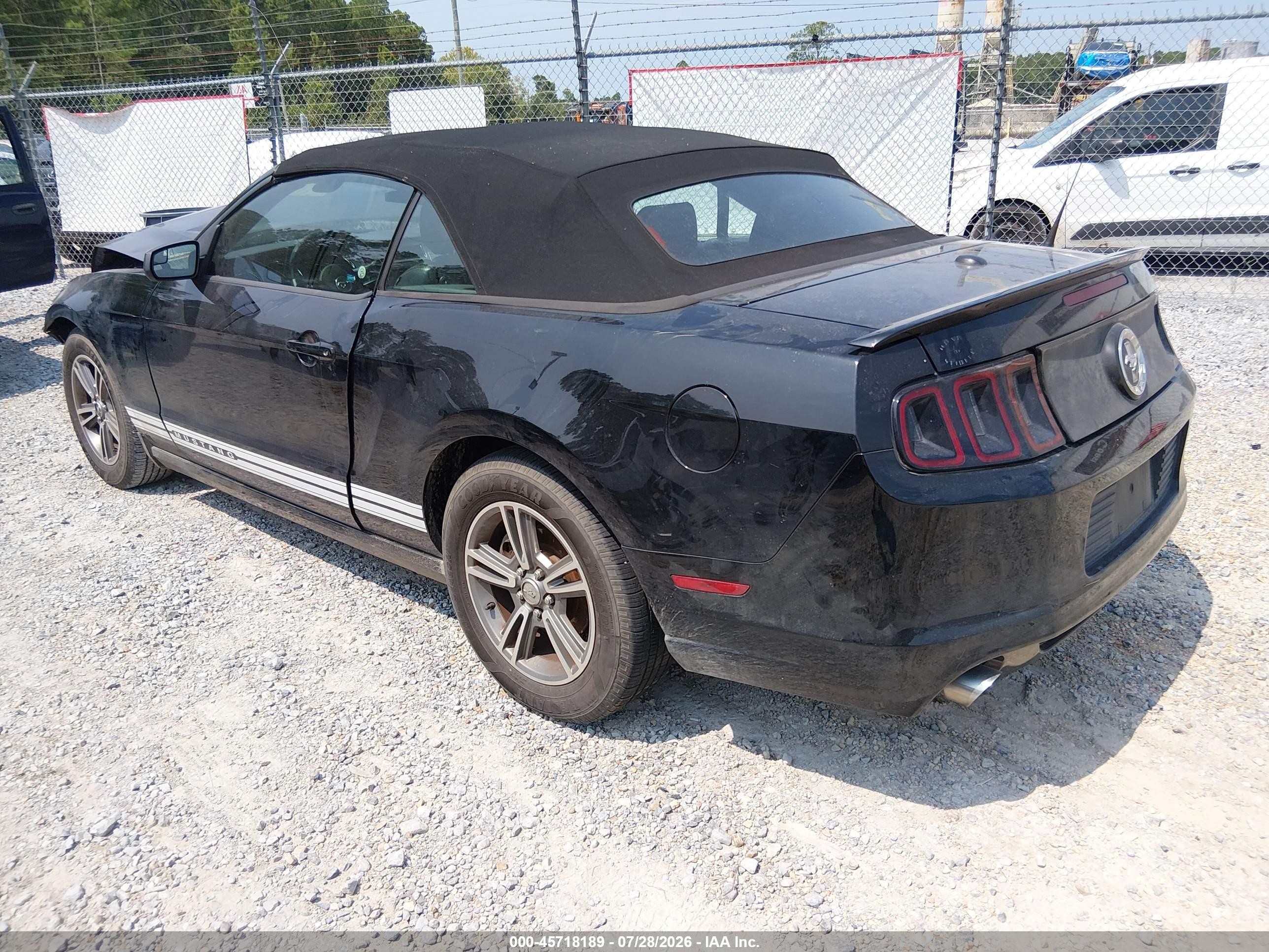 2013 Ford Mustang V6 Premium Black vin: 1ZVBP8EM6D5219372