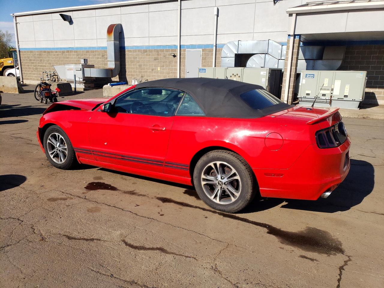 2014 Ford Mustang Red vin: 1ZVBP8EM6E5236173